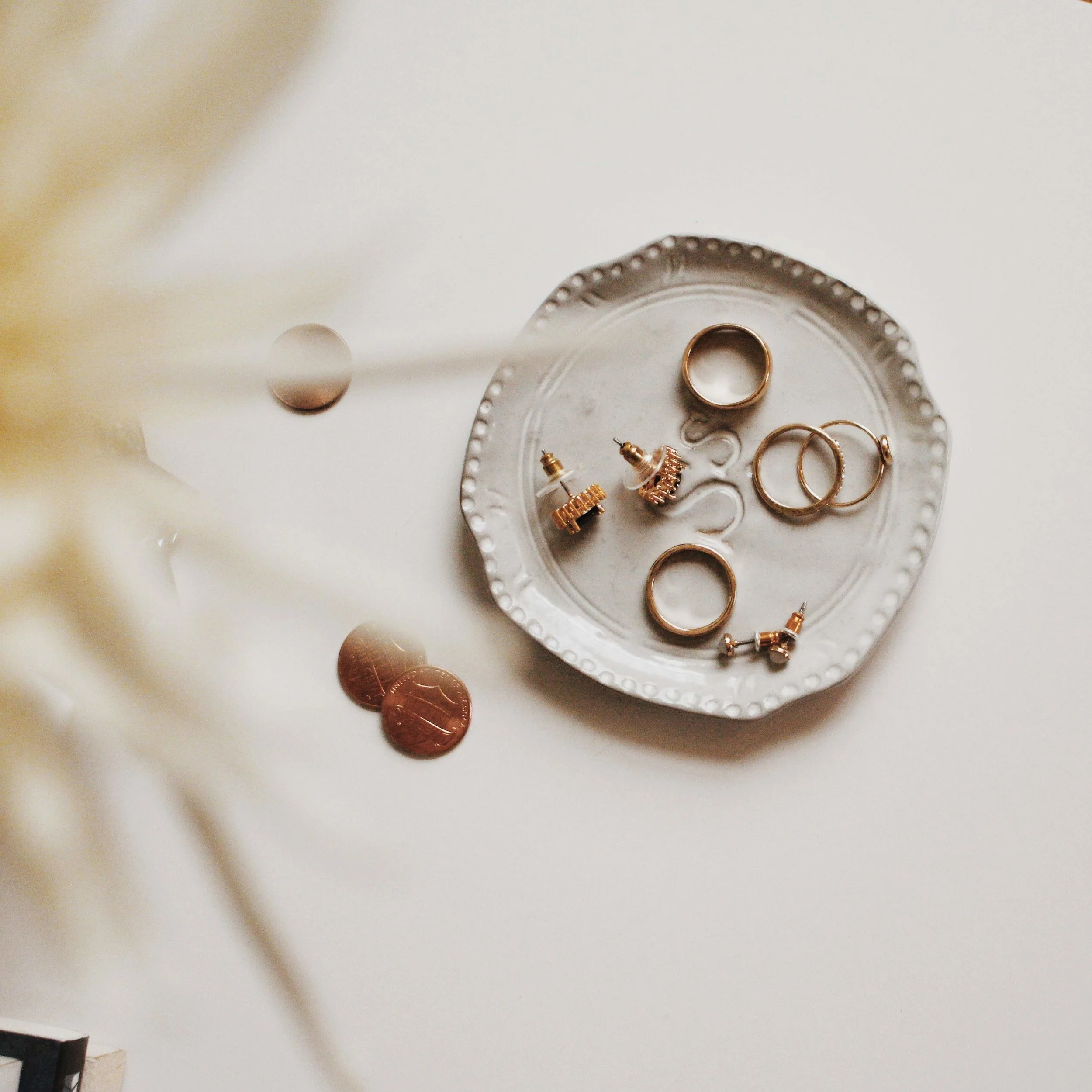 Robotic Earrings: on Handling the Unexpected