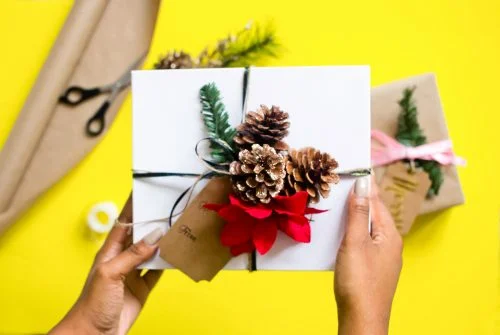 createherstock-2017-Gift-Wrap-Neosha-Gardner-6-e1544421065805.jpg