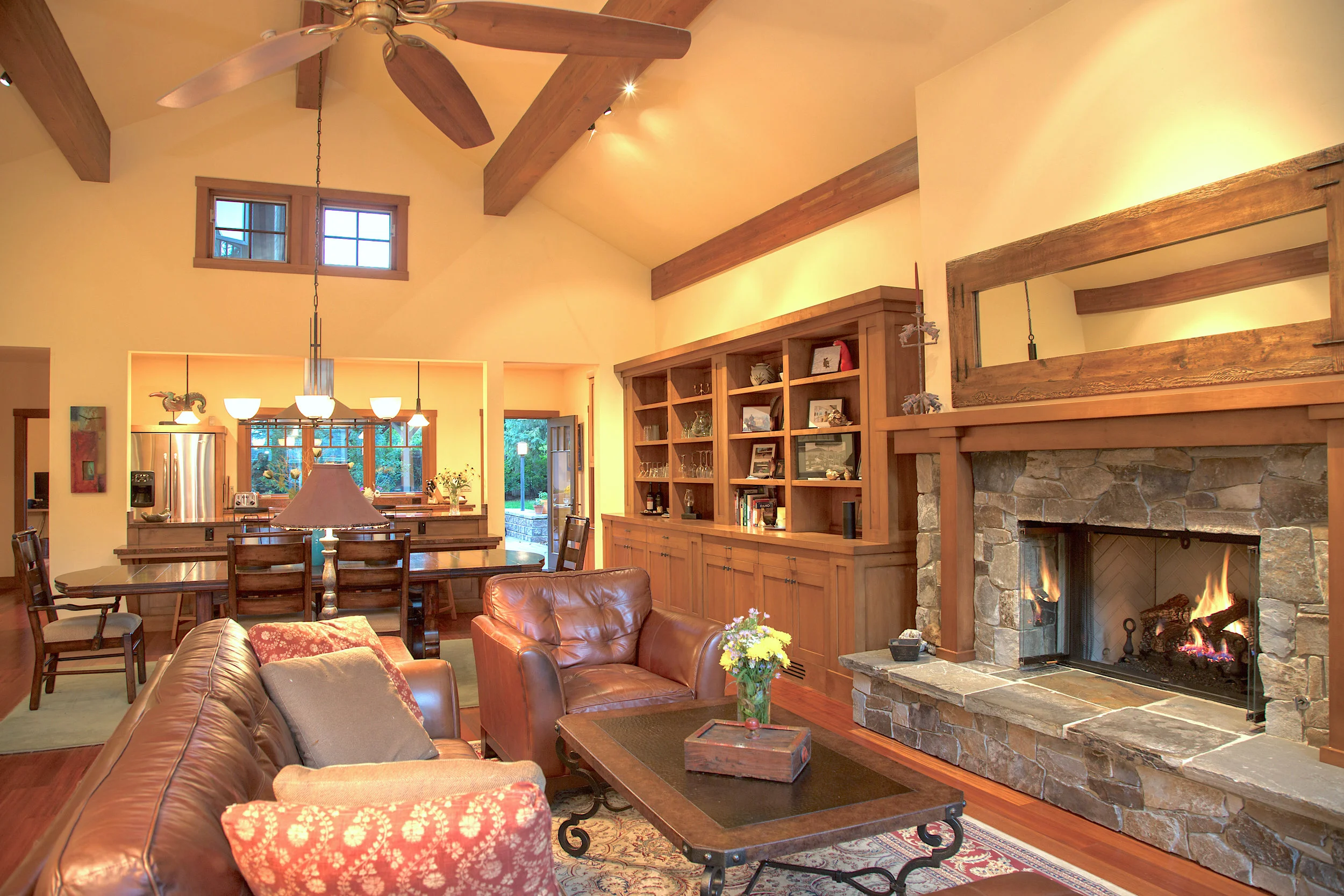 Living Room00002.jpg