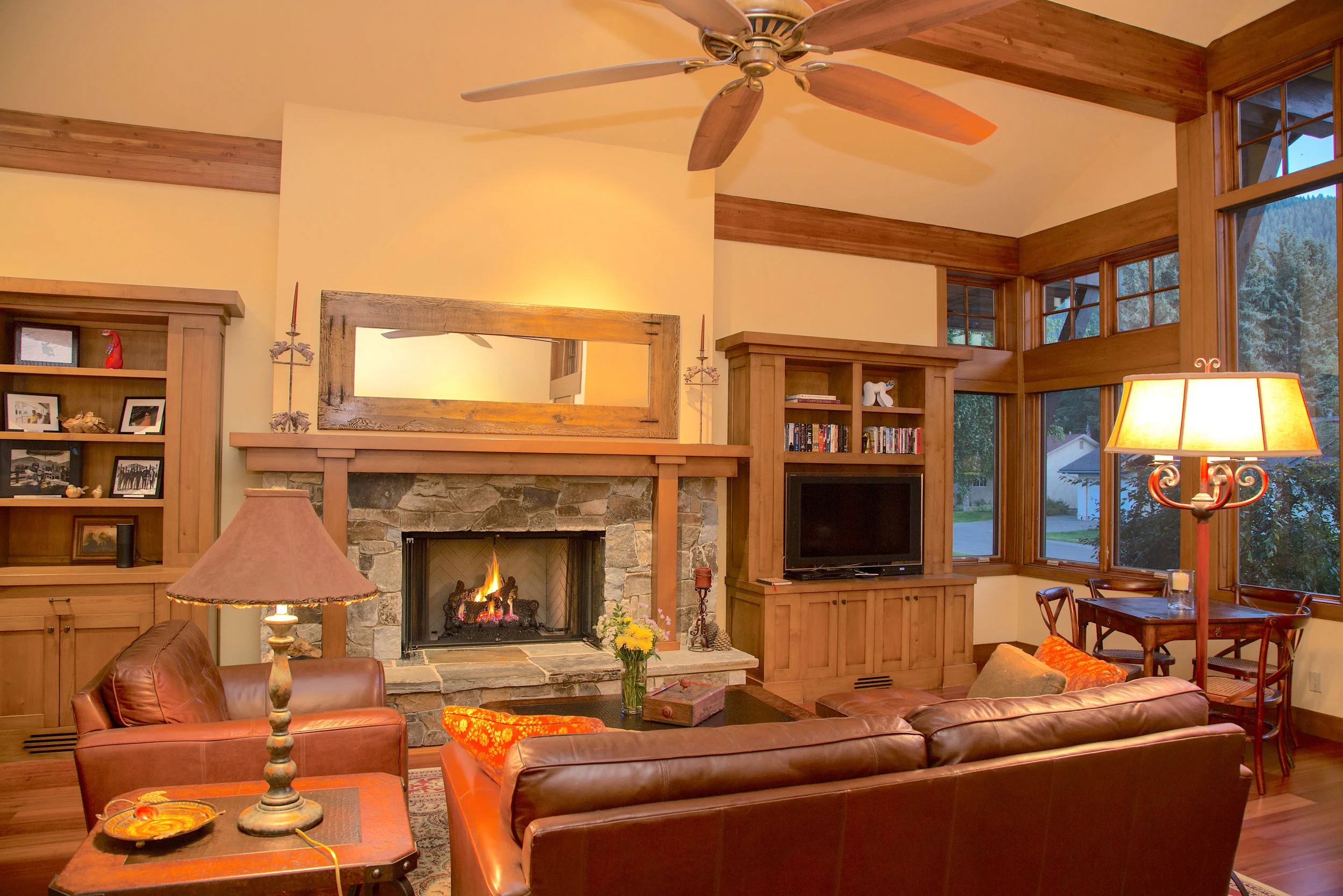 Living Room00004.jpg
