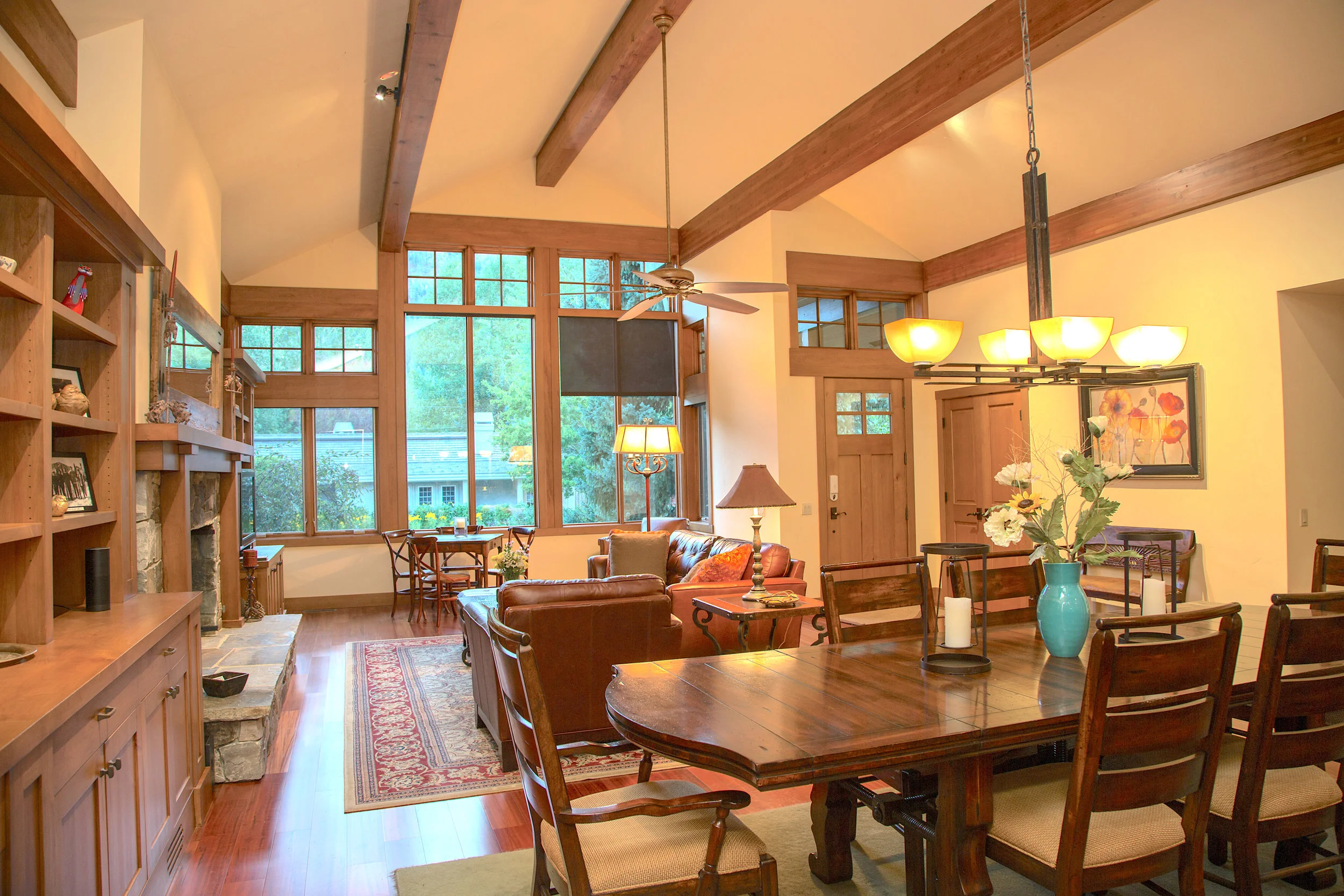 Living Room00005.jpg