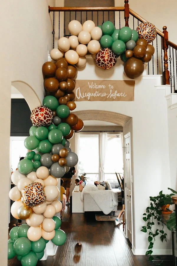 balloon garland.jpeg