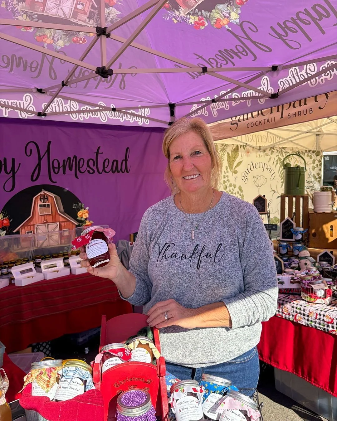 Holiday mode: ON.

Self-control at the market: OFF. 😌✨

Swipe to see the festive goodies calling your name next Sunday!🎁🔔✨ 

#hillcrestfarmersmarket