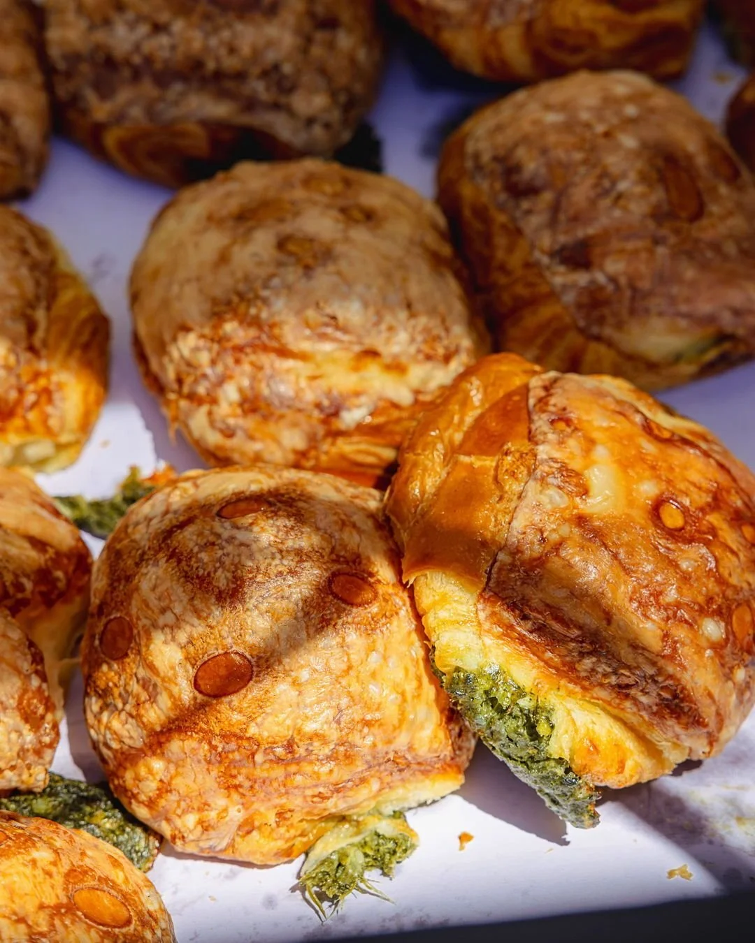 These croissants aren't going to eat themselves &hellip;so if you needed a reminder &mdash; it&rsquo;s market day🥐 

Join us on University Ave until 2 PM! 🫶 

#hillcrestfarmersmarket