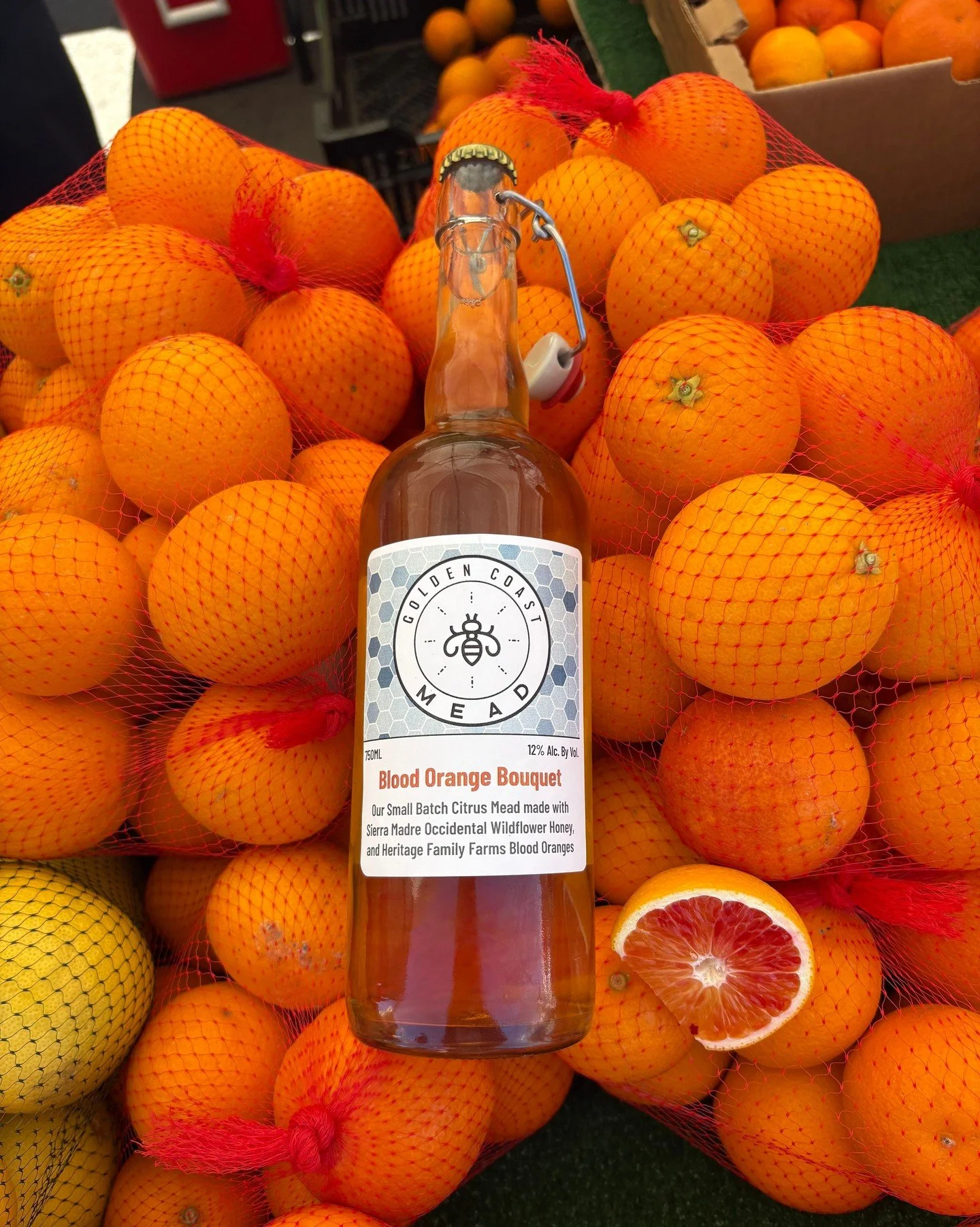 this is the kind of market collab we live for 🍊🍯

@heritagefamilyfarms peak-season blood oranges just teamed up with @goldencoastmead for their newest small-batch drop: &ldquo;Blood Orange Bouquet&rdquo; 

Made with Sierra Madre Occidental wildflow