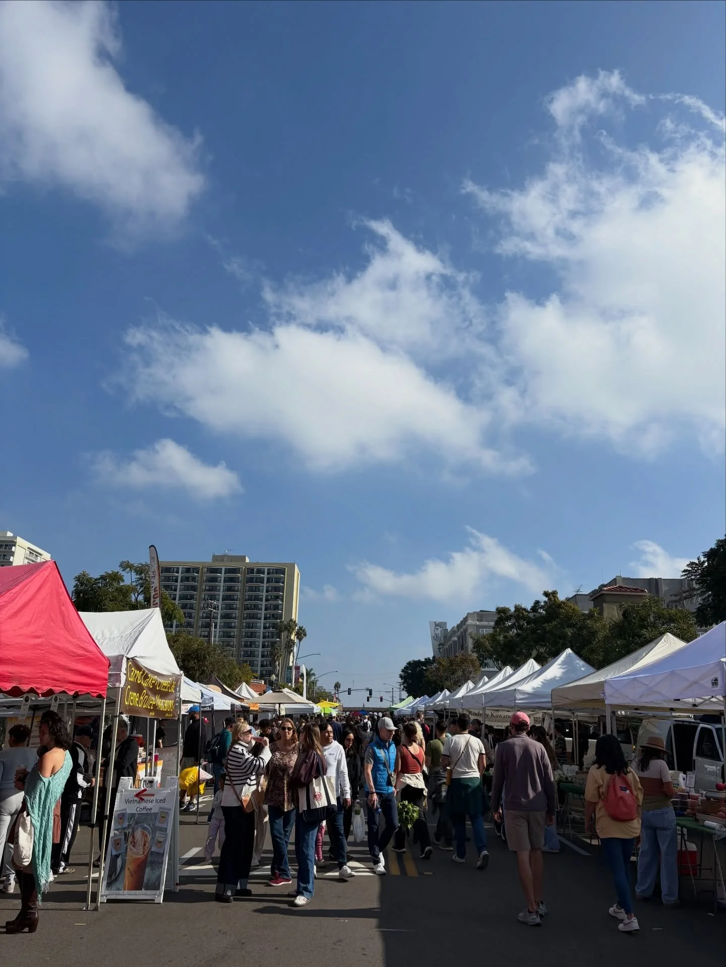 Your weekly reminder to join us on University Avenue until 2 PM &amp; support local farmers and vendors in #FabulousHillcrest ! 🌈🧑&zwj;🌾

We can&rsquo;t wait to see you all! 🫶

#hillcrestfarmersmarket