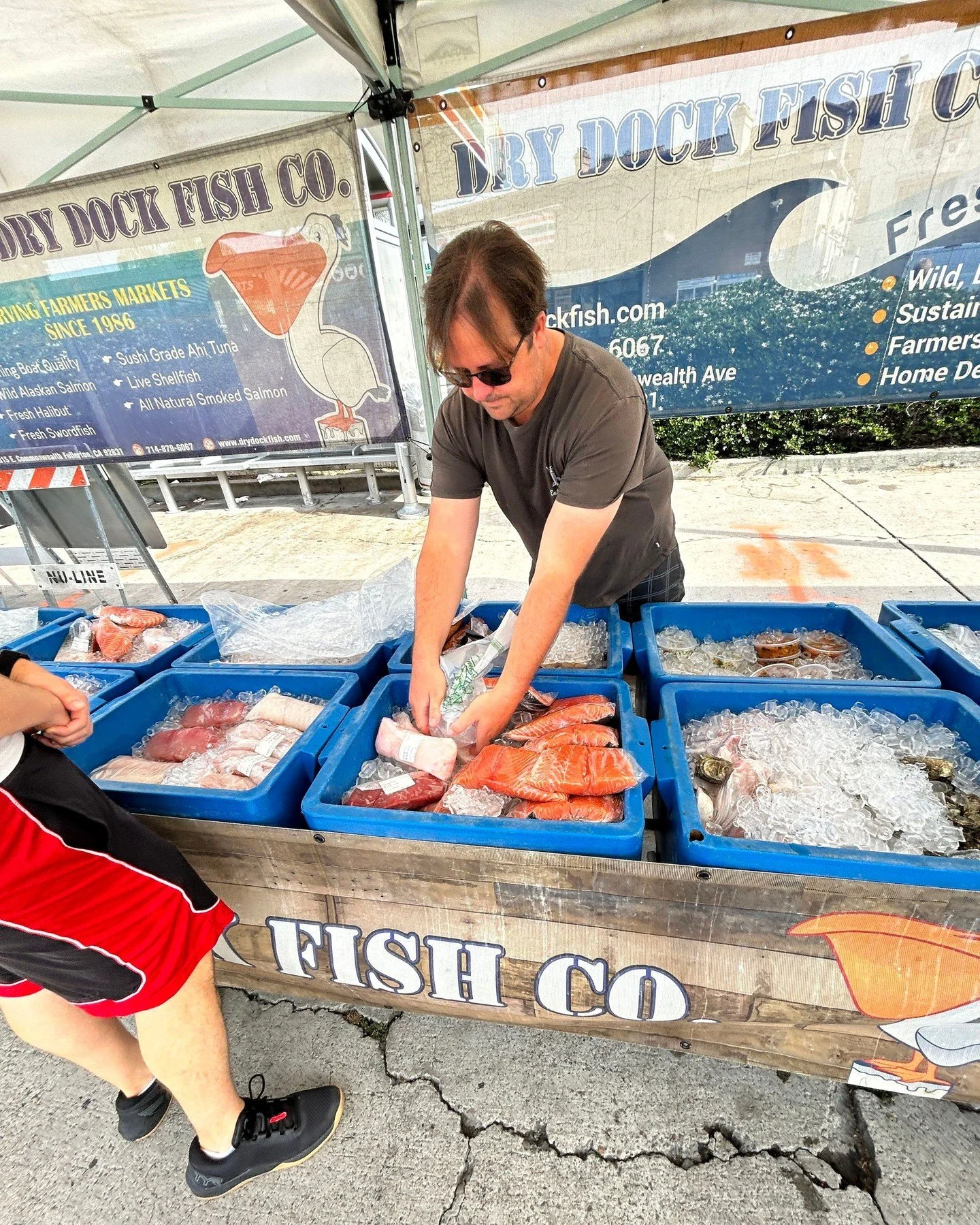Hooked on local 🎣

Family-owned since 1986, @drydockfishco is bringing some of the freshest, highest-quality seafood straight to the market with carefully selected and hand-cut fish with serious attention to detail.

Between the wild caught fish, ce