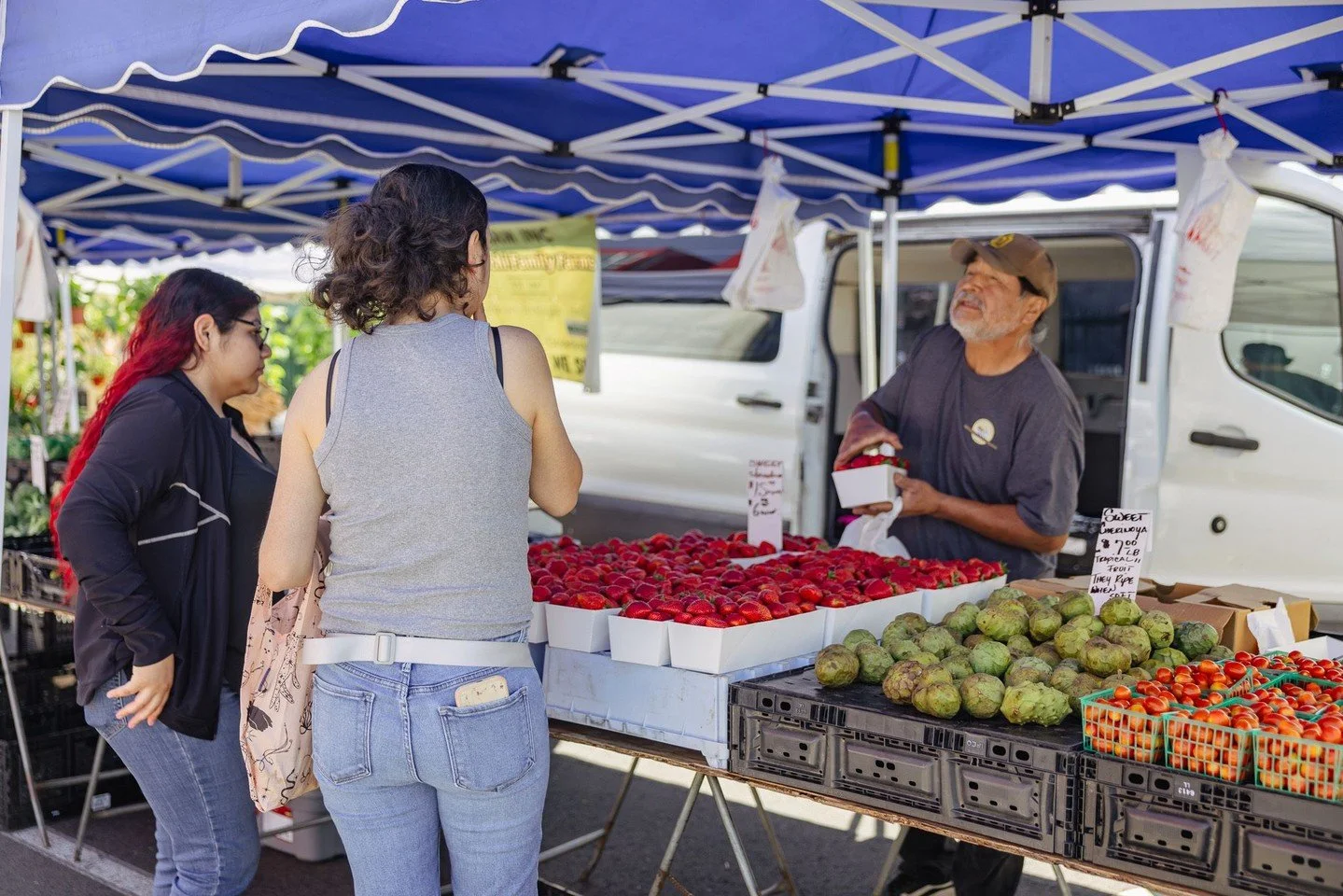 Every piece of produce comes with knowledge you won&rsquo;t find on a shelf.

The person behind the table can tell you how it was grown, when it was picked, how to choose it, and the best way to enjoy it 🍓😋 

These exchanges at your local farmers m