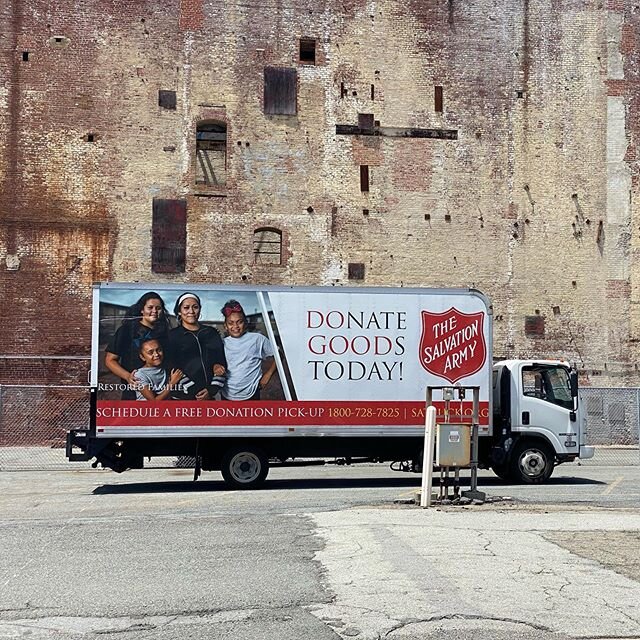 Great day at the Power Station with @salarmysf to help feed our community. Through their efforts 4,000 food kits will be distributed.Thanks for all you do Salvation Army...