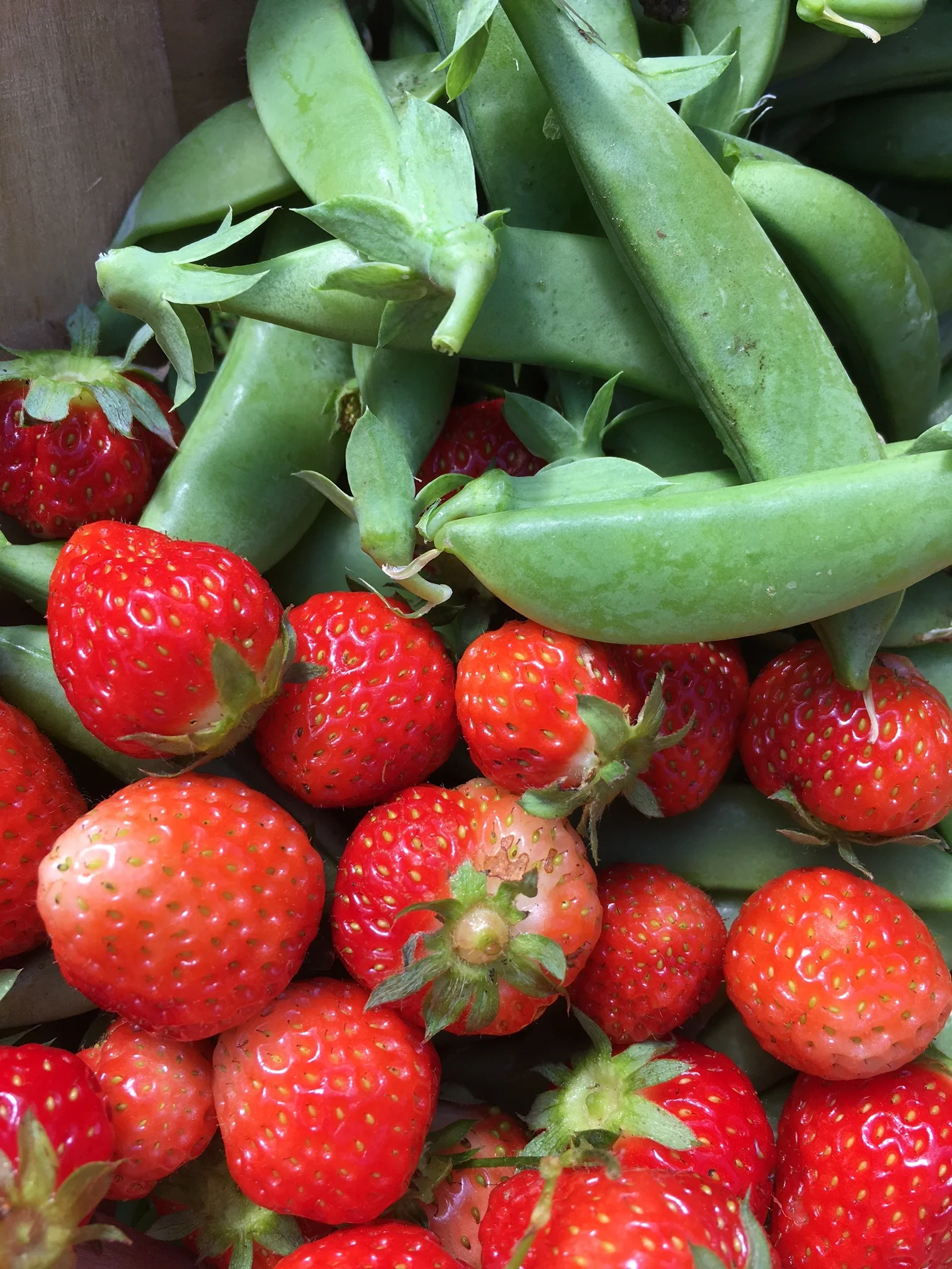 peas+strawberries