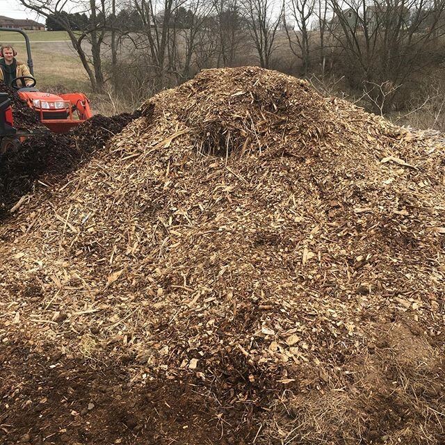 Hey farm friends, if anyone is finding themselves with a lot of free time and want out of the house will still respecting social distancing/isolation, we could use you! This pile of wood chips needs wheelbarrowed down to create better paths ways in o