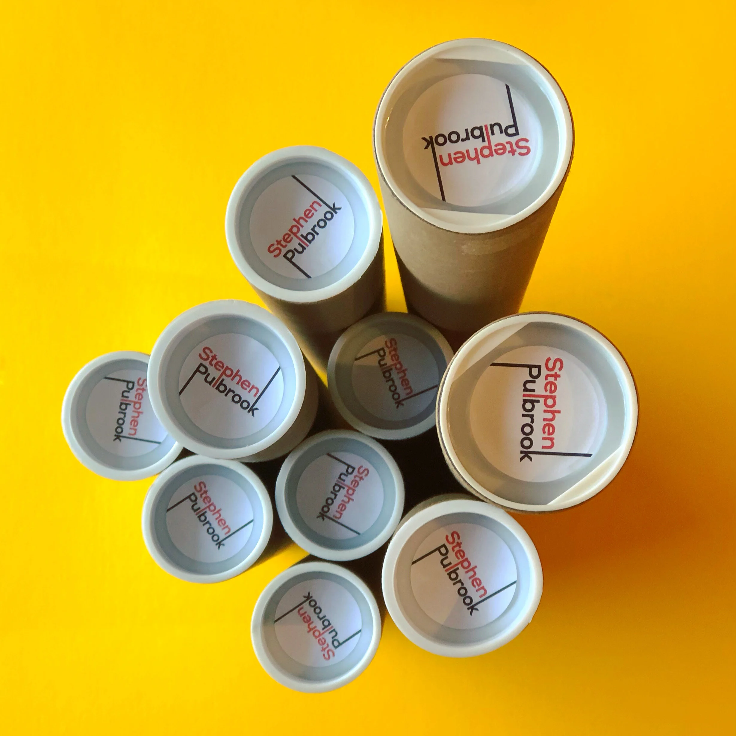 Along with the usual business cards, I use stickers with all of my orders in order to seal everything and create a consistent  brand identity. It’s little touches like this that end up making all the difference in the presentation of a product. This…