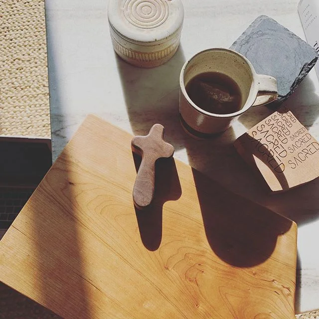 That morning light ✨
.
Creating a sacred space in your home for solitude and time with God can bring a whole new excitement and depth to your meditation and prayer practice.
.
Here&rsquo;s a little sneak peek of @theanderscollective x Sacred collabor