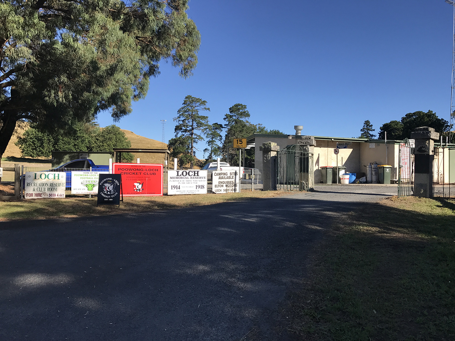 Loch Memorial Reserve entrance