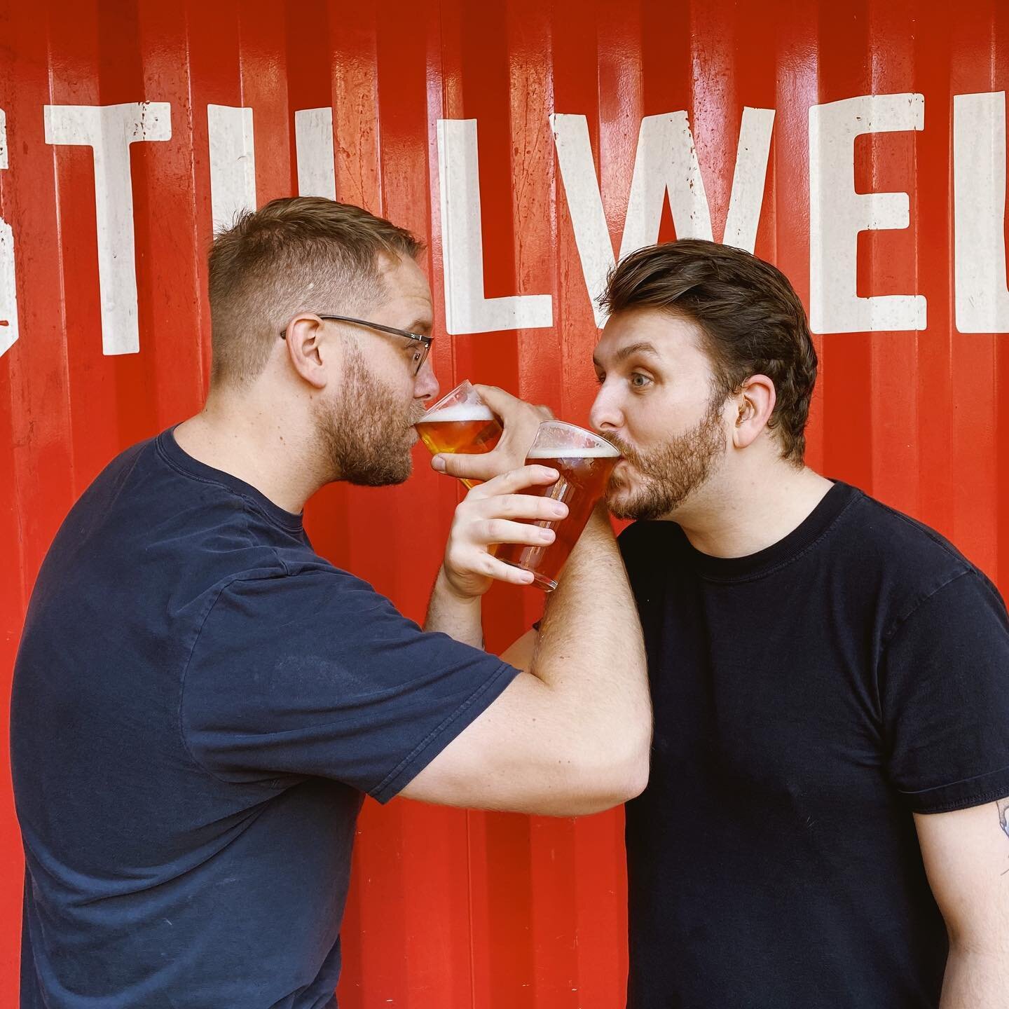 Happy Friday 🍻

Come see these fellas for the second last Friday of the Beergarden season 🥲

Next duo to reenact this photo gets a beer on us 👍