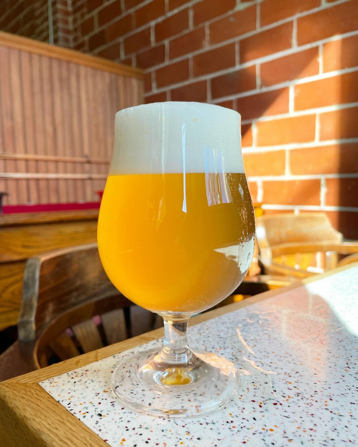 Say hello to Kiri witbier! 👋 This and 6 more taps of @godspeedbeer all day today 🌞🌾✨