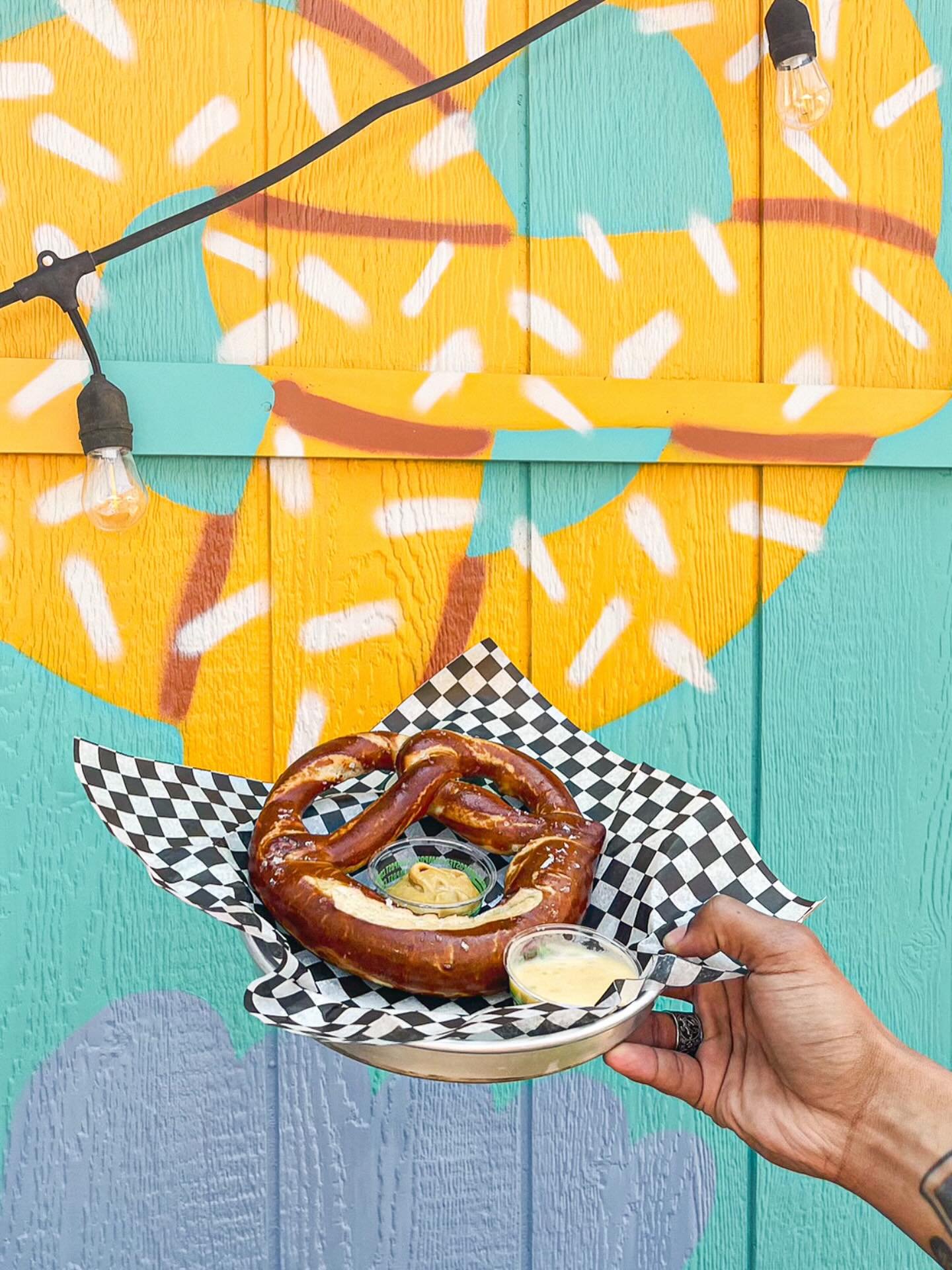 This is not a drill 🚨🥨

Pretzels are back! 🥨🥨🥨🥨🥨

Fresh pretzel, jalape&ntilde;o cheese sauce, sweet and hot mustard; a pints best friend ❤️

Here til late!