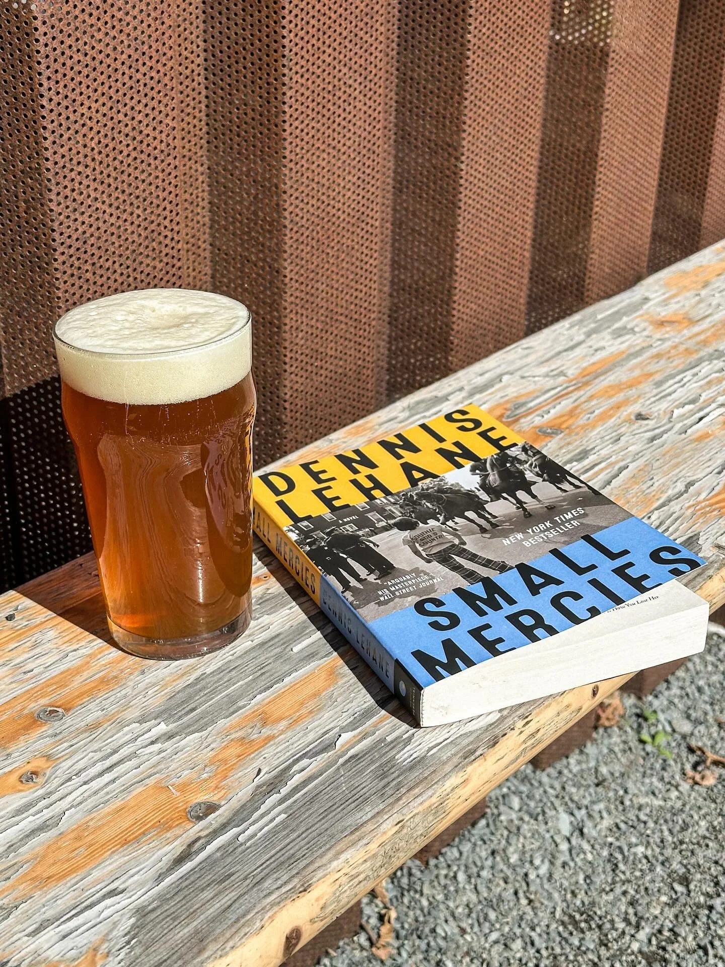 Crisp days call for a good book, a Stillwell Best Bitter, and a sunny Beergarden to enjoy them in 🍂📖🍺

See you soon!