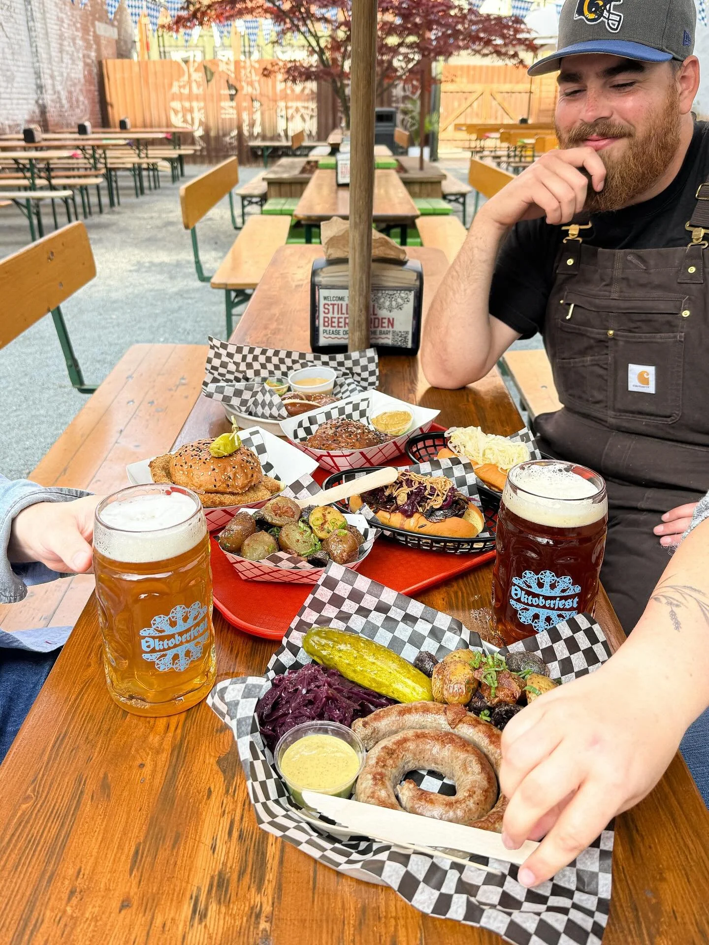 OKTOBERFEST IS HERE! 🥨🌭🍻

Swing by for the best German style beer on offer, German fare and the Roving Steins Oompah Band! 

Doors are now open and the band starts at 2pm!

Here til late, pr&ograve;st!