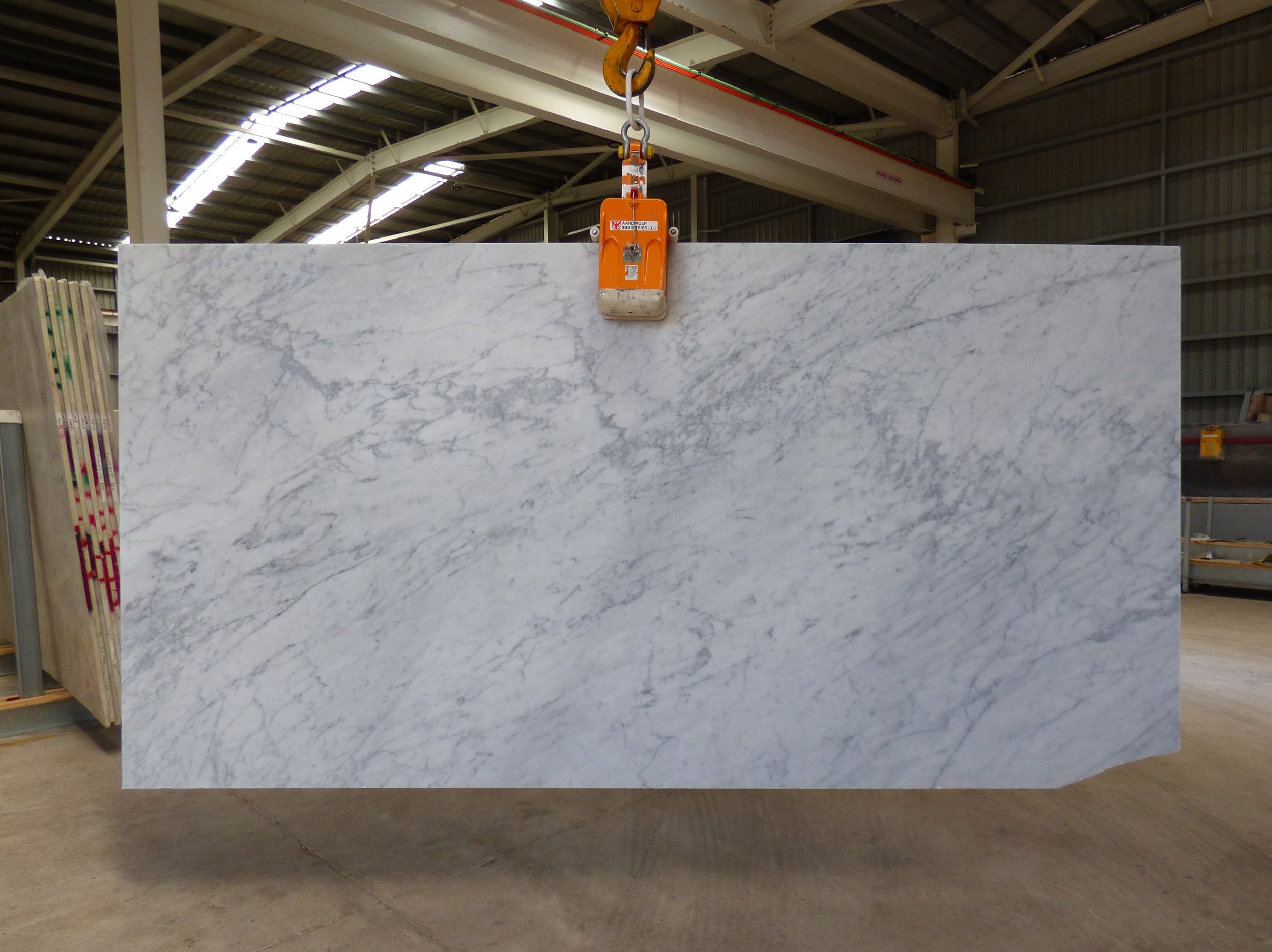 Slab - Carrara C-0126 honed 20mm.JPG