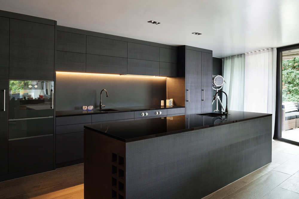 QQ-Midnight_Black_Kitchen.jpg