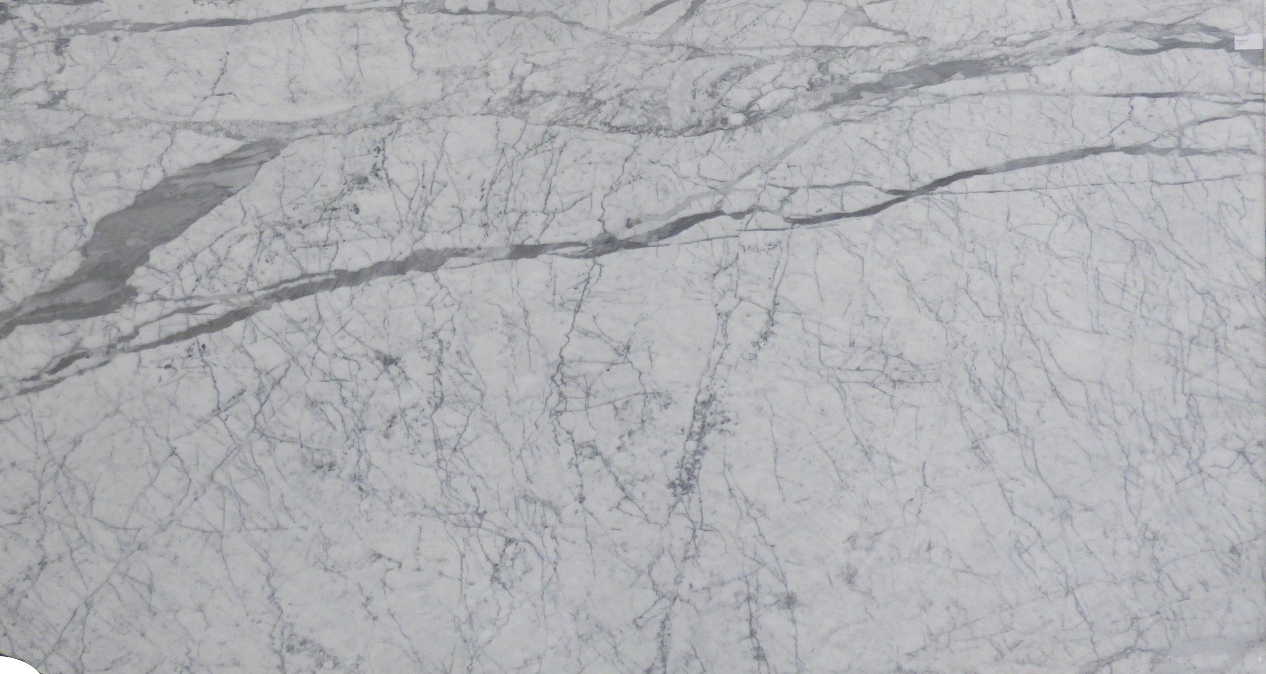 A slab of Statuarietto 20mm polished S0916