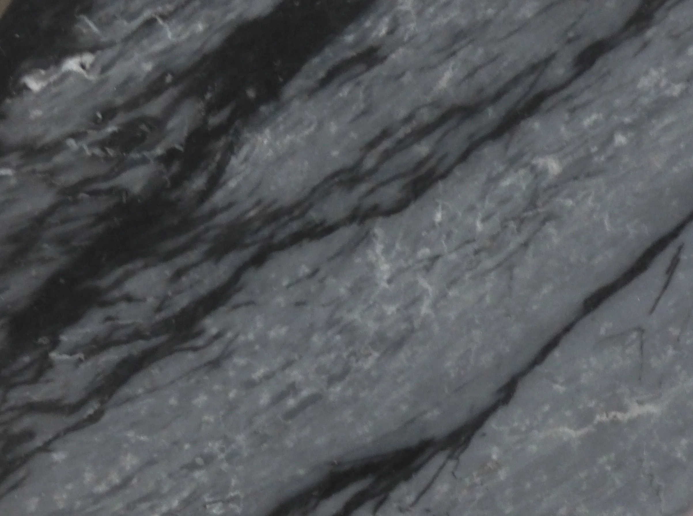 Close up Nero Nuvole  20mm polished NN0124 