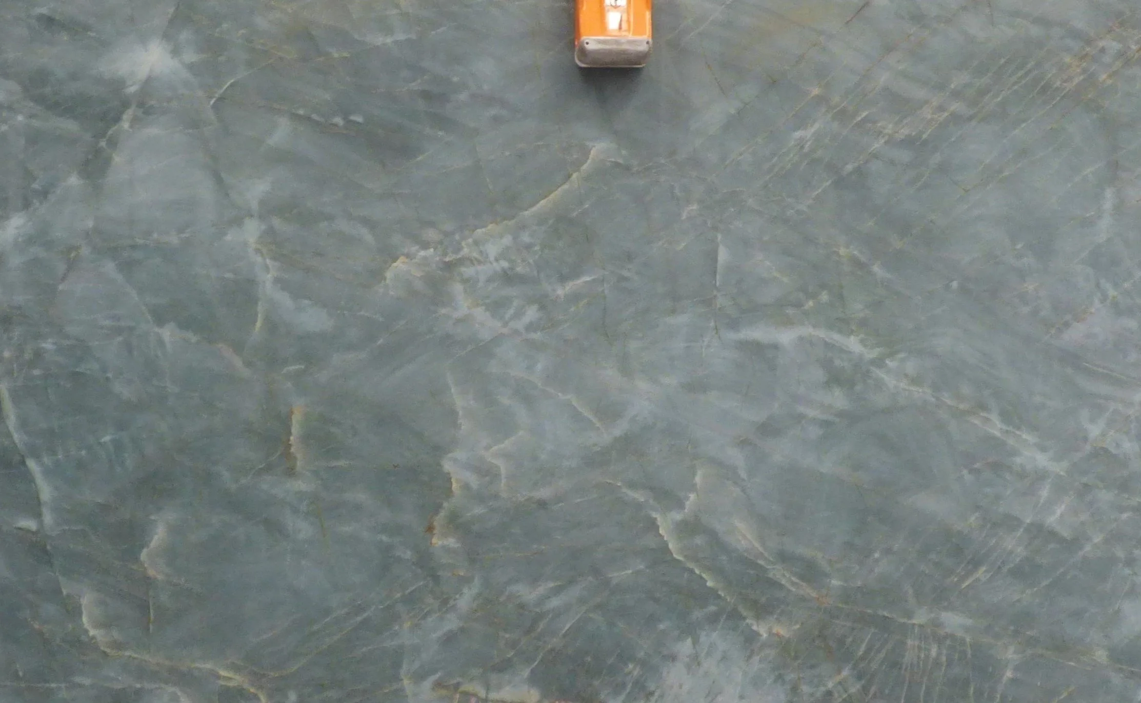 Slab - Emerald Green EG-0725 20mm polished.cropped.JPG