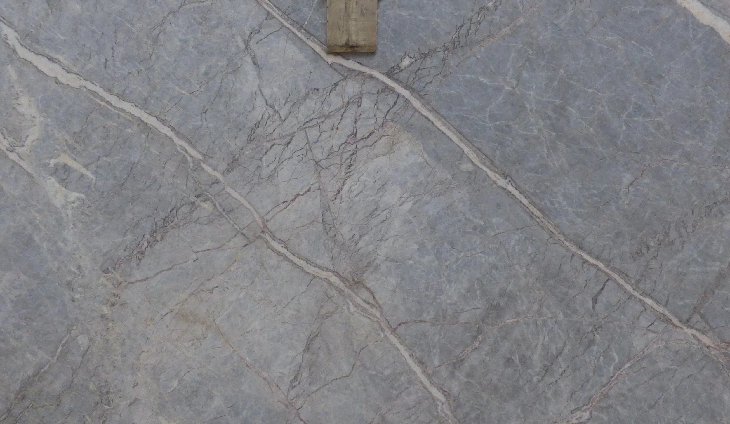 A slab of Fior Di Pesco 20mm FDP-0226