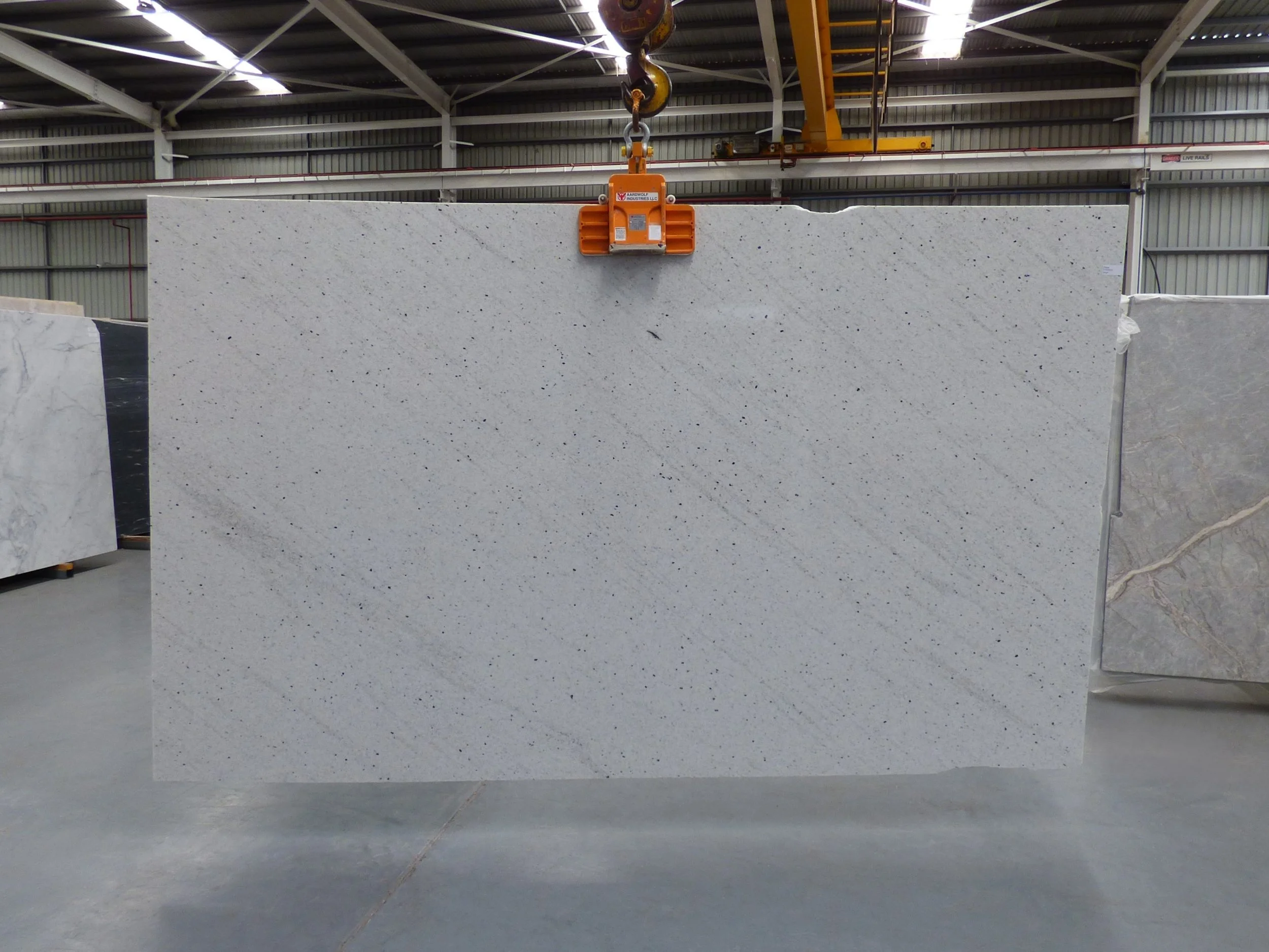 Slab - Pitaya polished 20mm P-0226   3300x1960.JPG