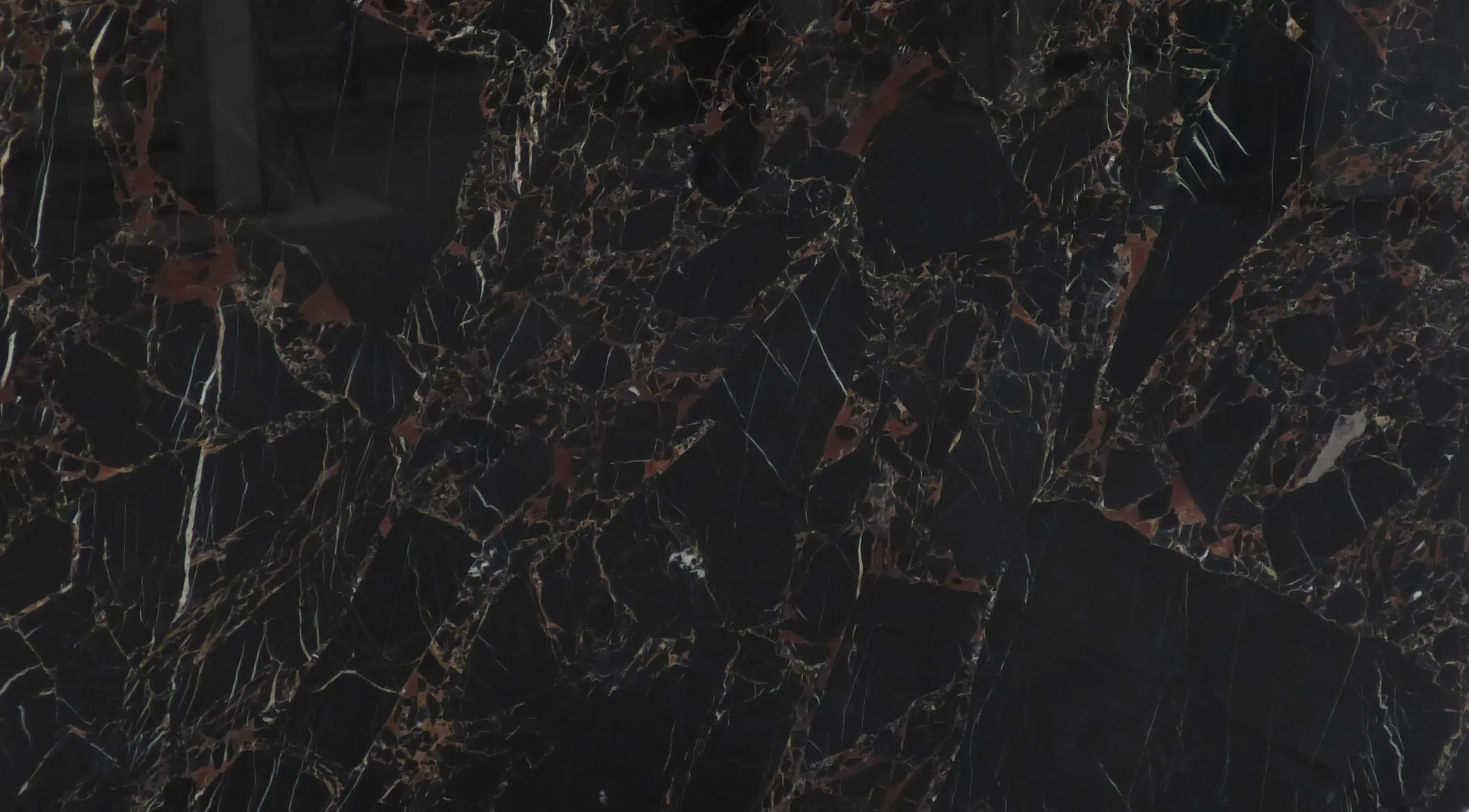 Antique Noir - Polished - 2790x1820x20