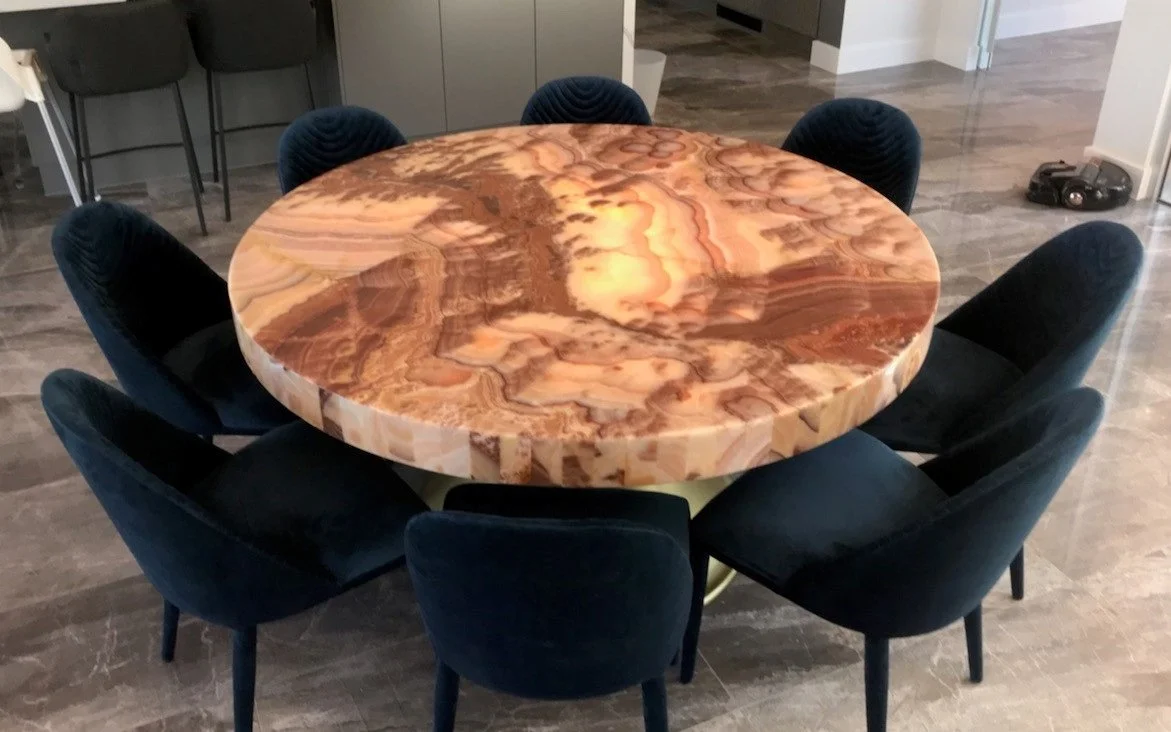 Onyx Kilimangiaro table