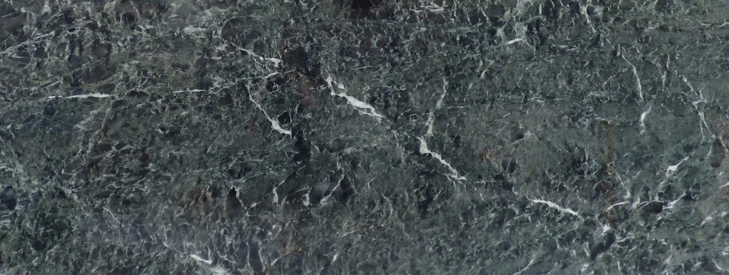 San Denis - Polished - 3030x1360x20