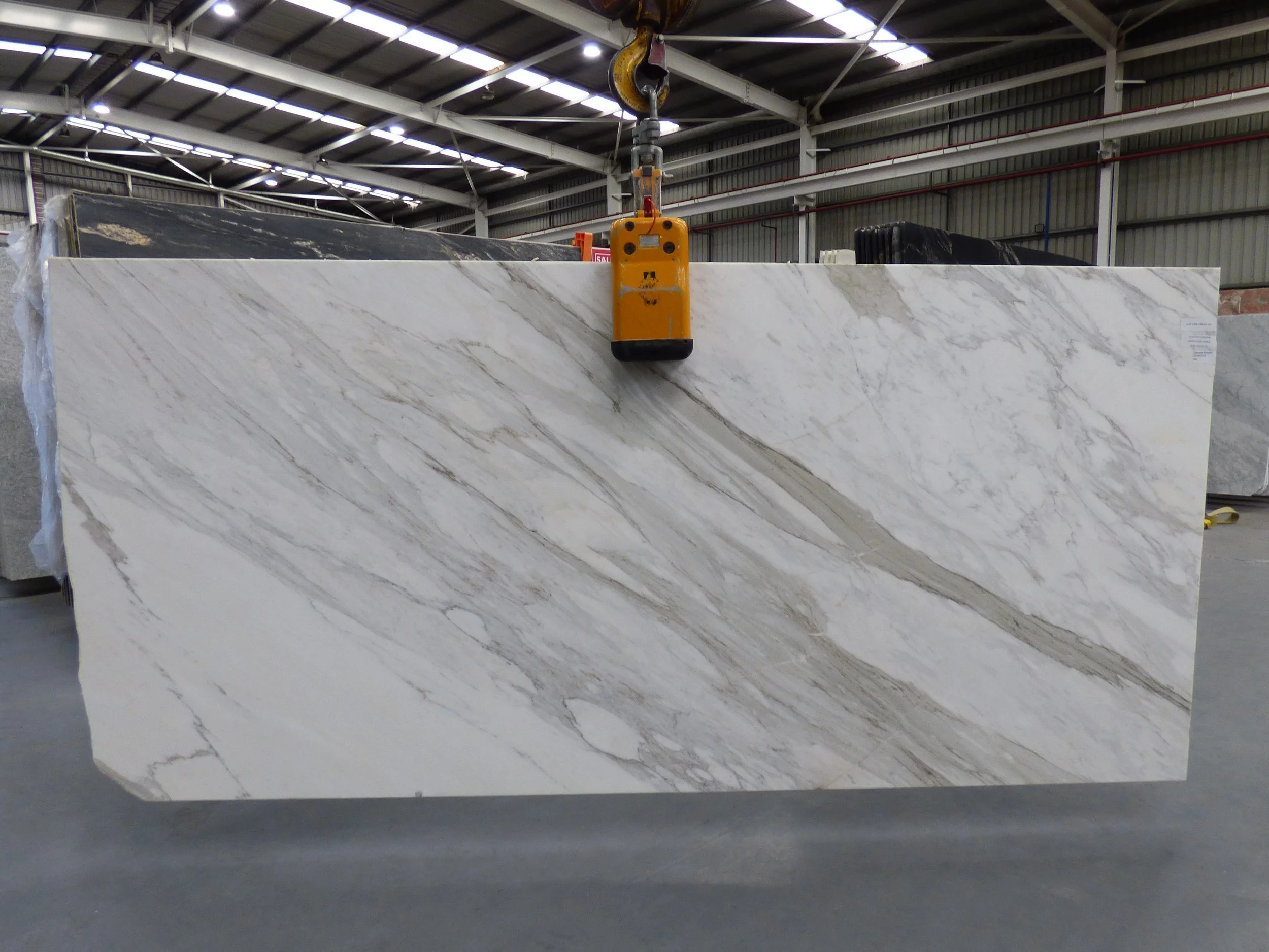 Slab - Calacatta Borghini CB0224. 26.JPG