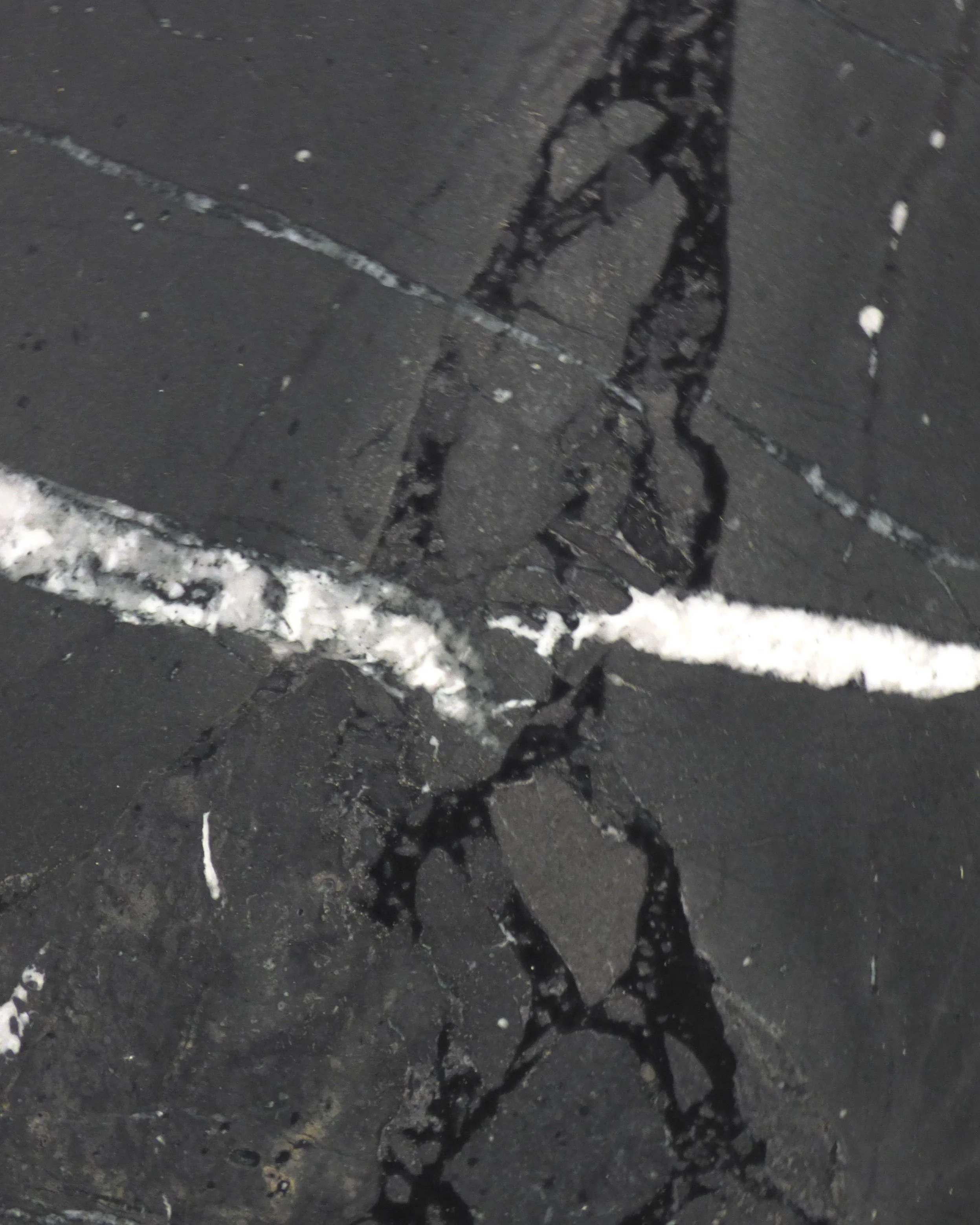 Quartzite - Diamond Black DB-0825 20mm leathered.1.b.JPG