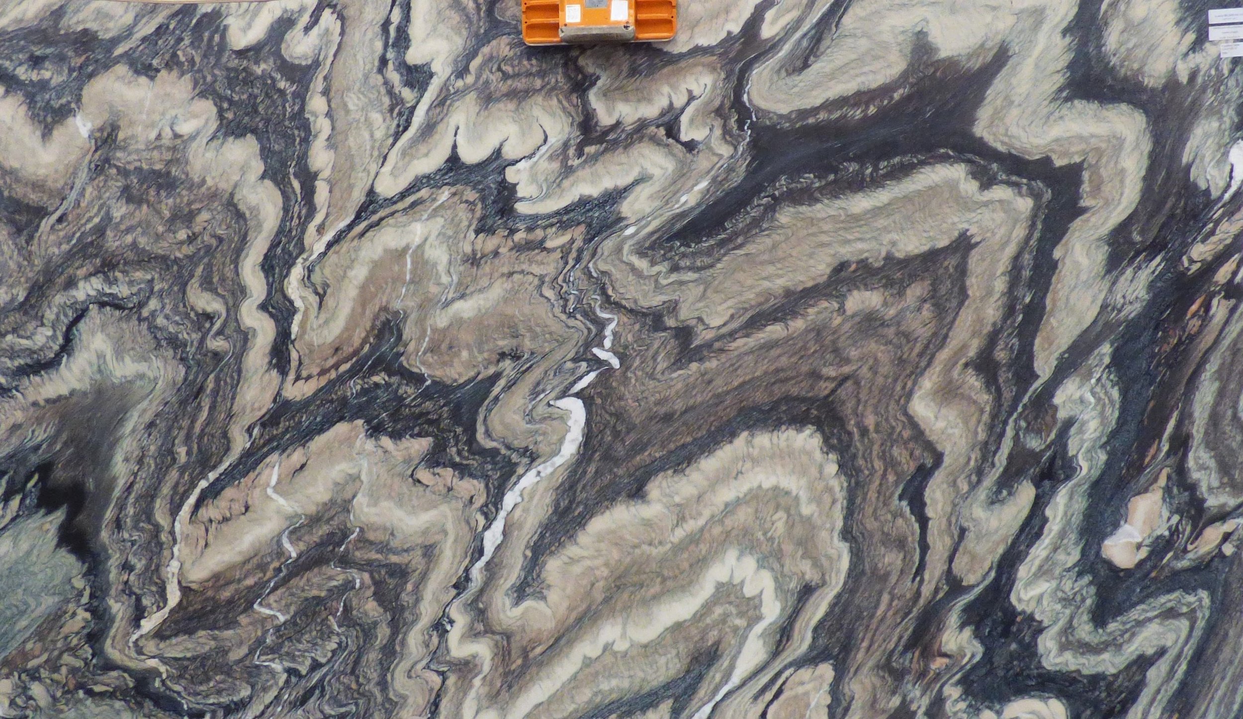 Slab - Cipollino Viola CH-0125  2026 cropped.JPG