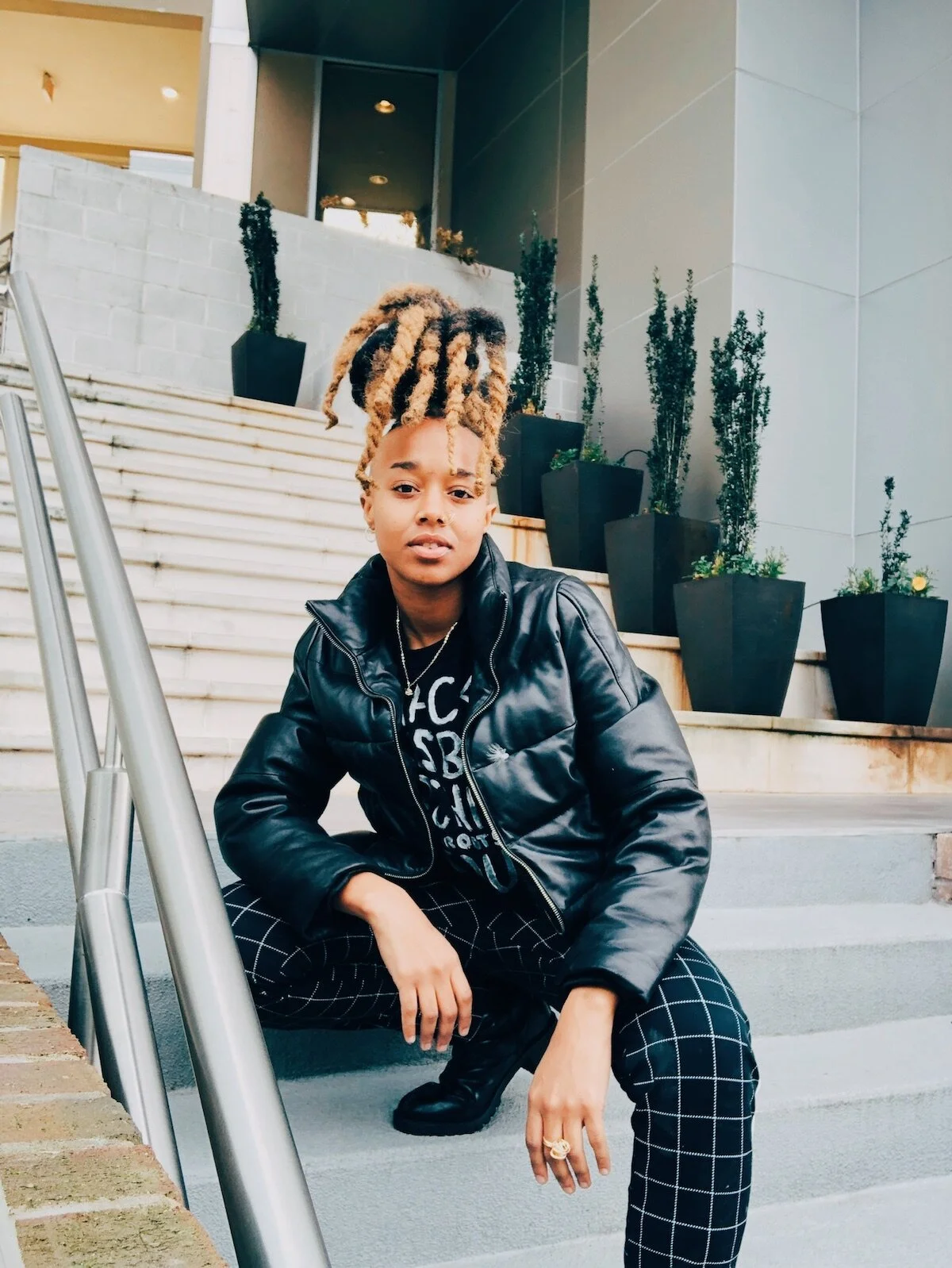 “Where Are The Black Lesbians At?” Meet Krü Maekdo, The Archivist of Black Lesbian Archives