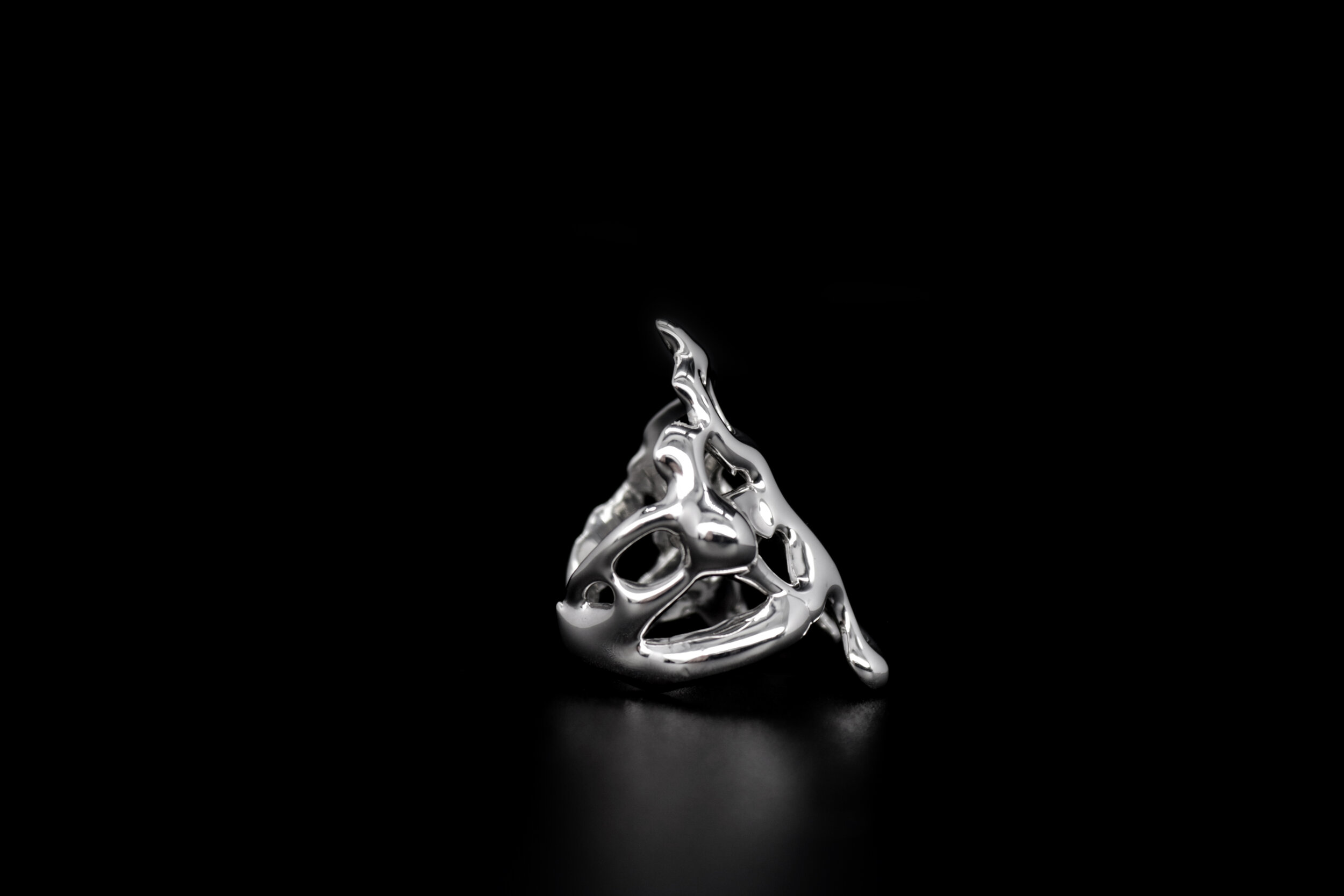 CHAOS FINGER CUFF 2.jpg