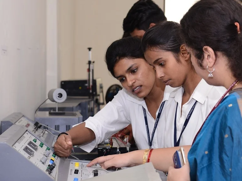 ece-lab-4.jpg