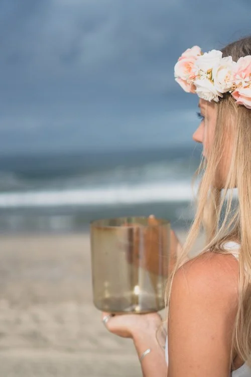 Crystal Singing Bowl am Meer – Klangmeditation &amp; Sound Healing auf Reisen