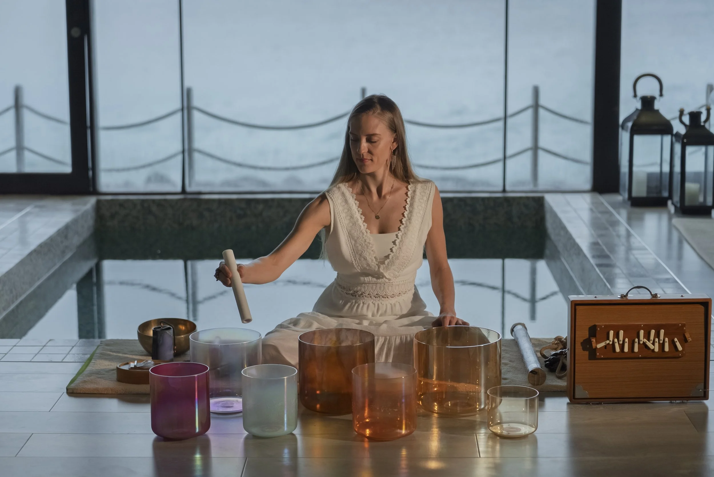 Sound Bath mit AkashaBowls® Kristallklangschalen – traumasensible Klangmeditation