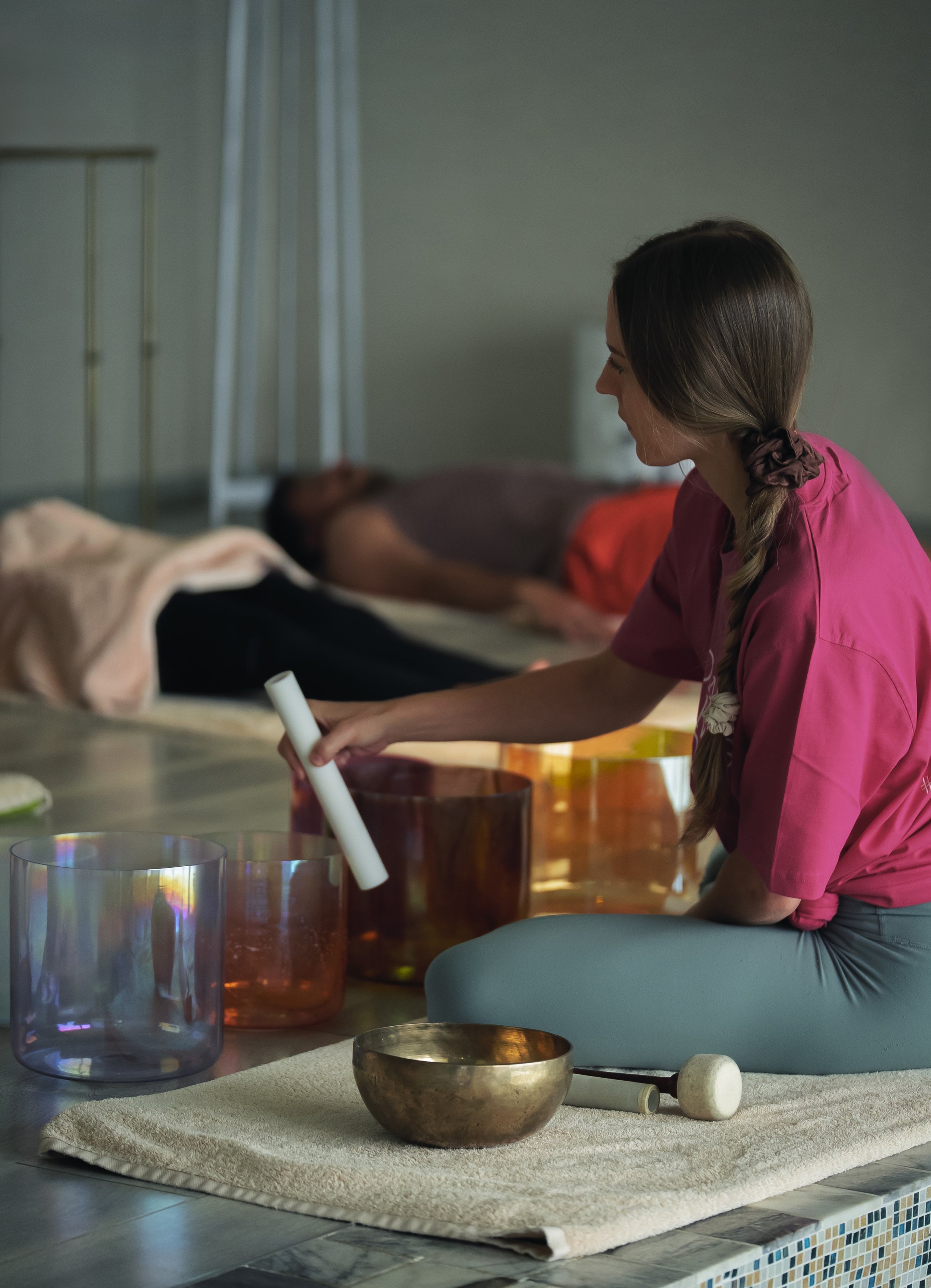 Sound Healing mit Kristallklangschalen – Klangraum bewusst gestalten