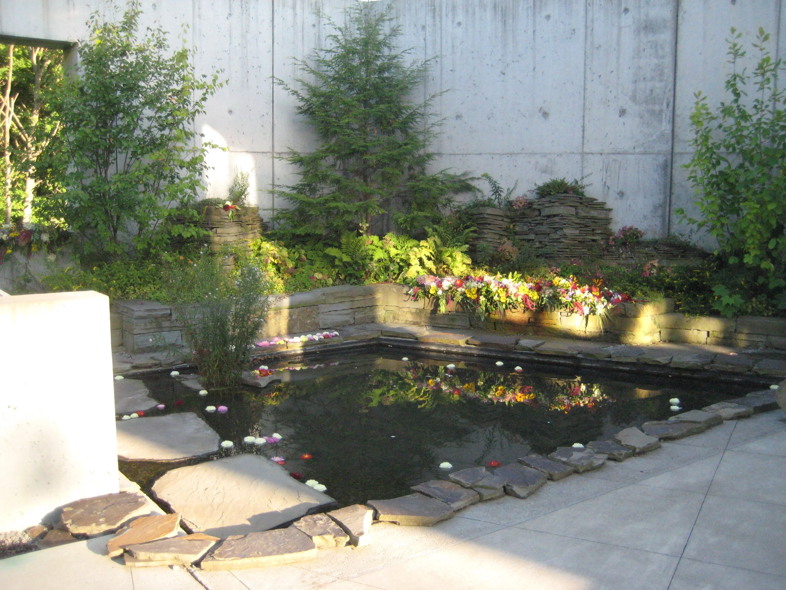 Gorge Garden.jpg
