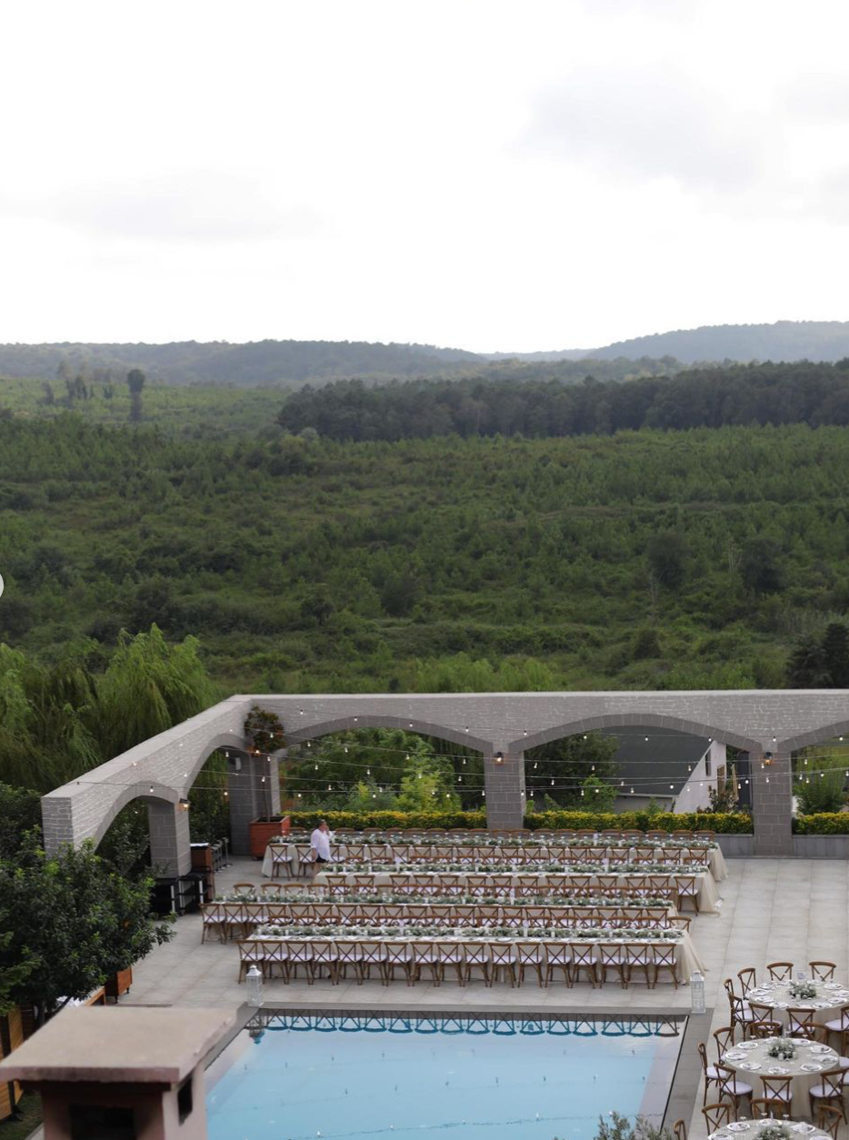 e7af60f3-83e4-4e83-b638-2ca38a04a4ff_rw_1200 (1).png