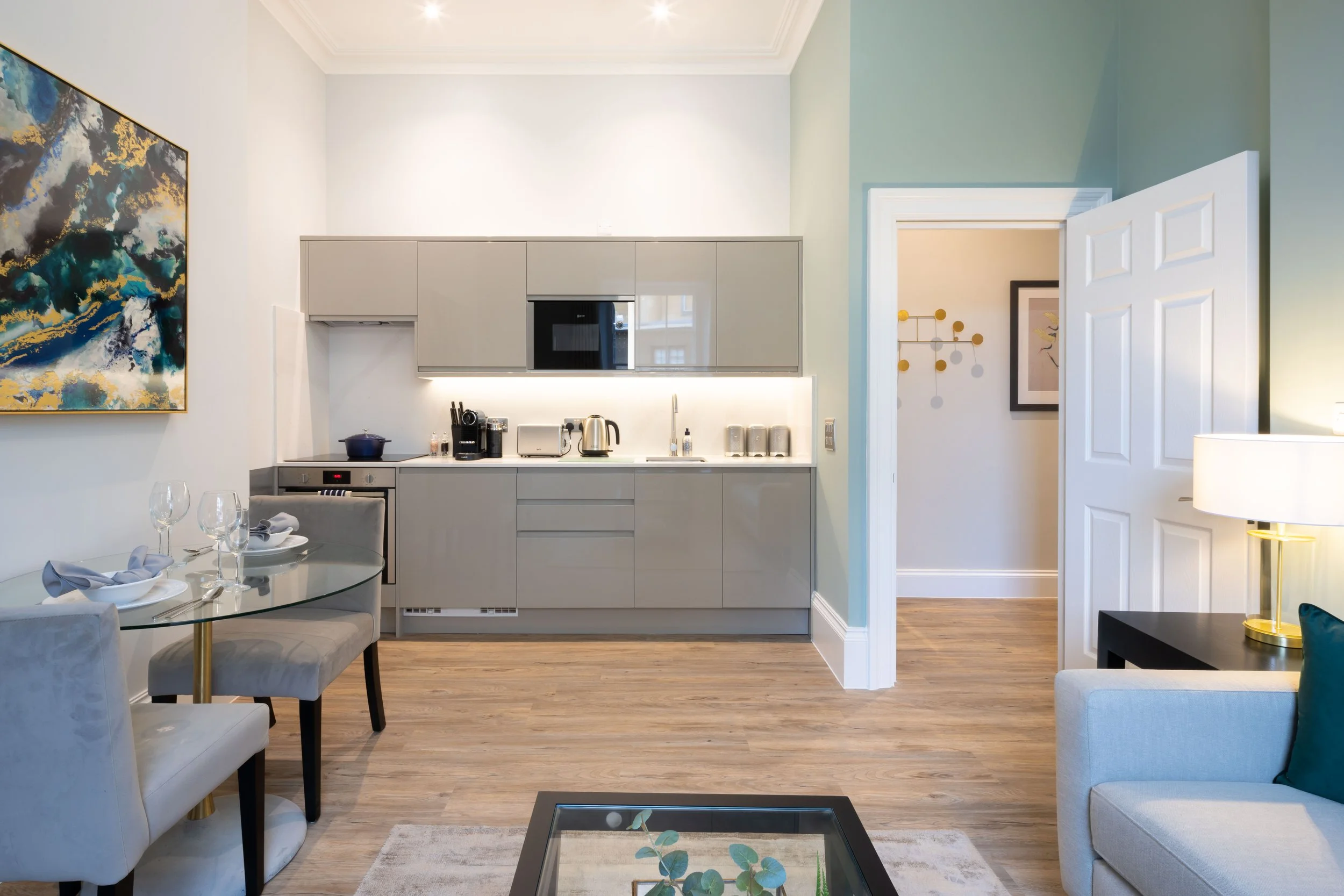 Apartment 6 (1).jpg