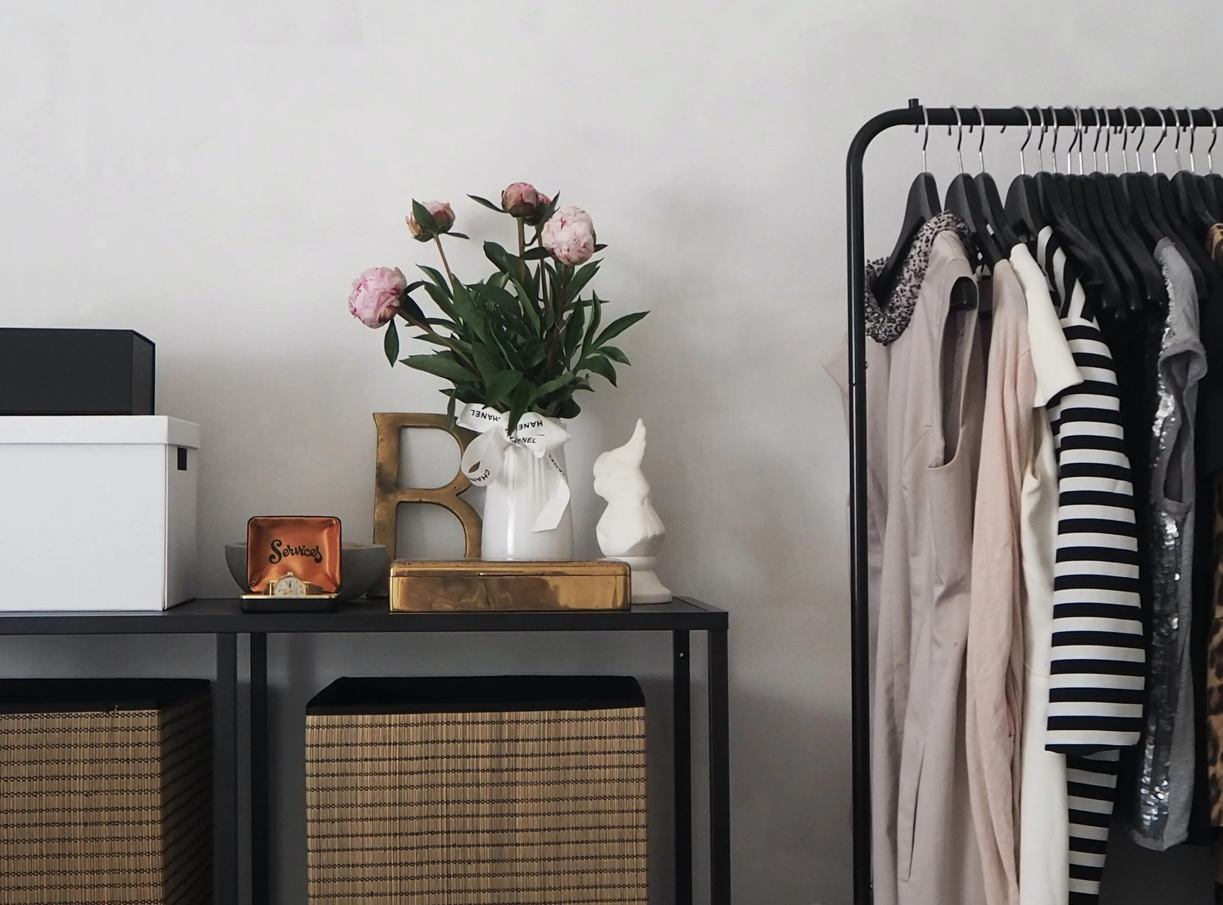 Elevate the Vibe of Your Home with Spring Cleaning + Turn Your Unwanted Items into Extra Cash