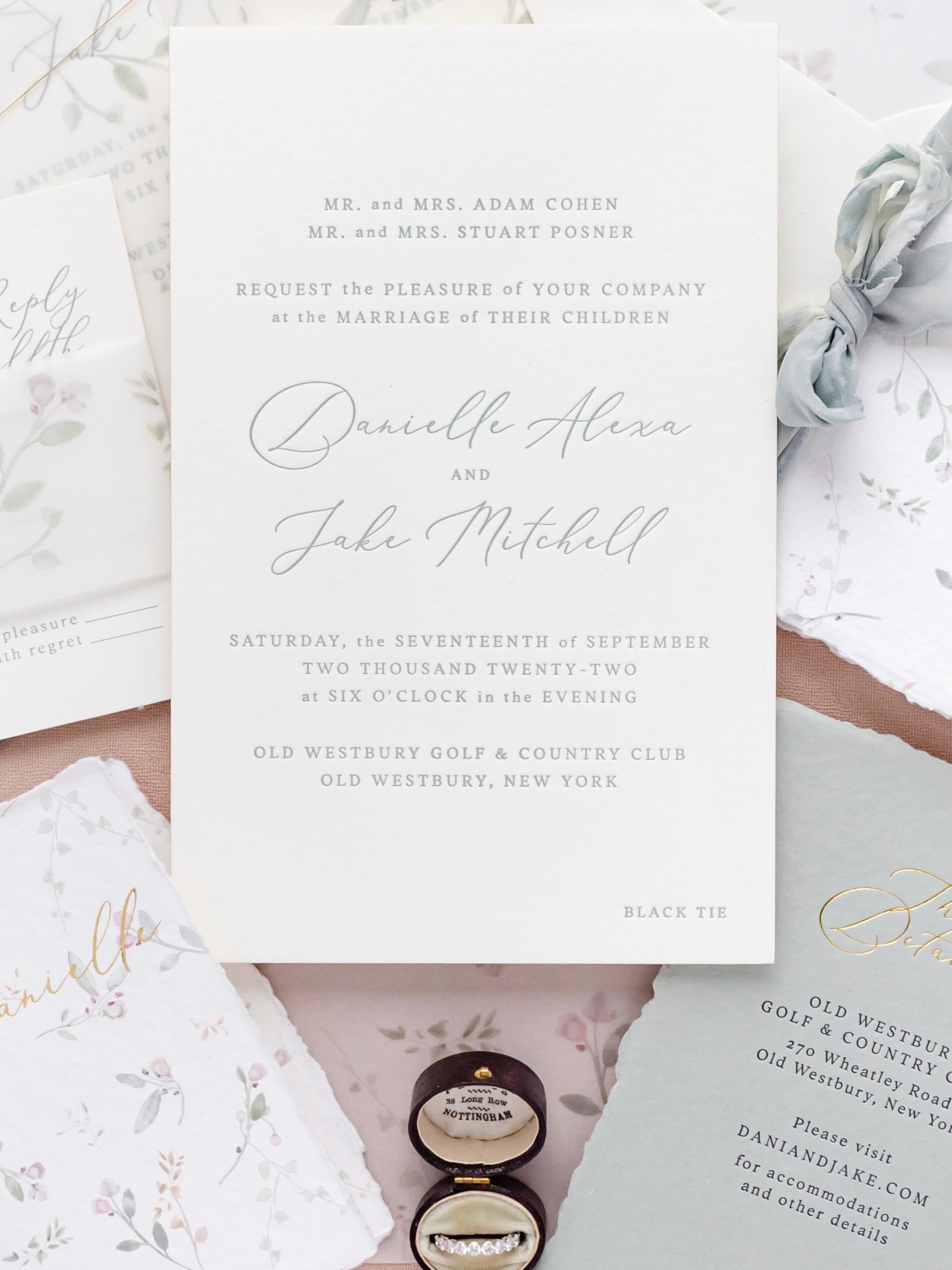 Such a favorite 🤍 Luxurious soft cotton and sage paired with a custom botanical!

#weddings #sagewedding #invitationsuite #stationery #stationerydesign