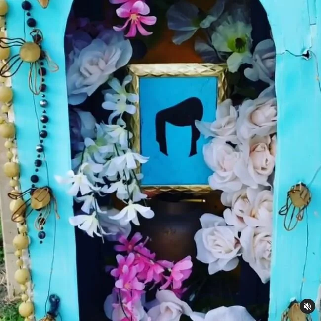 Fixing up the Elvis Shrine