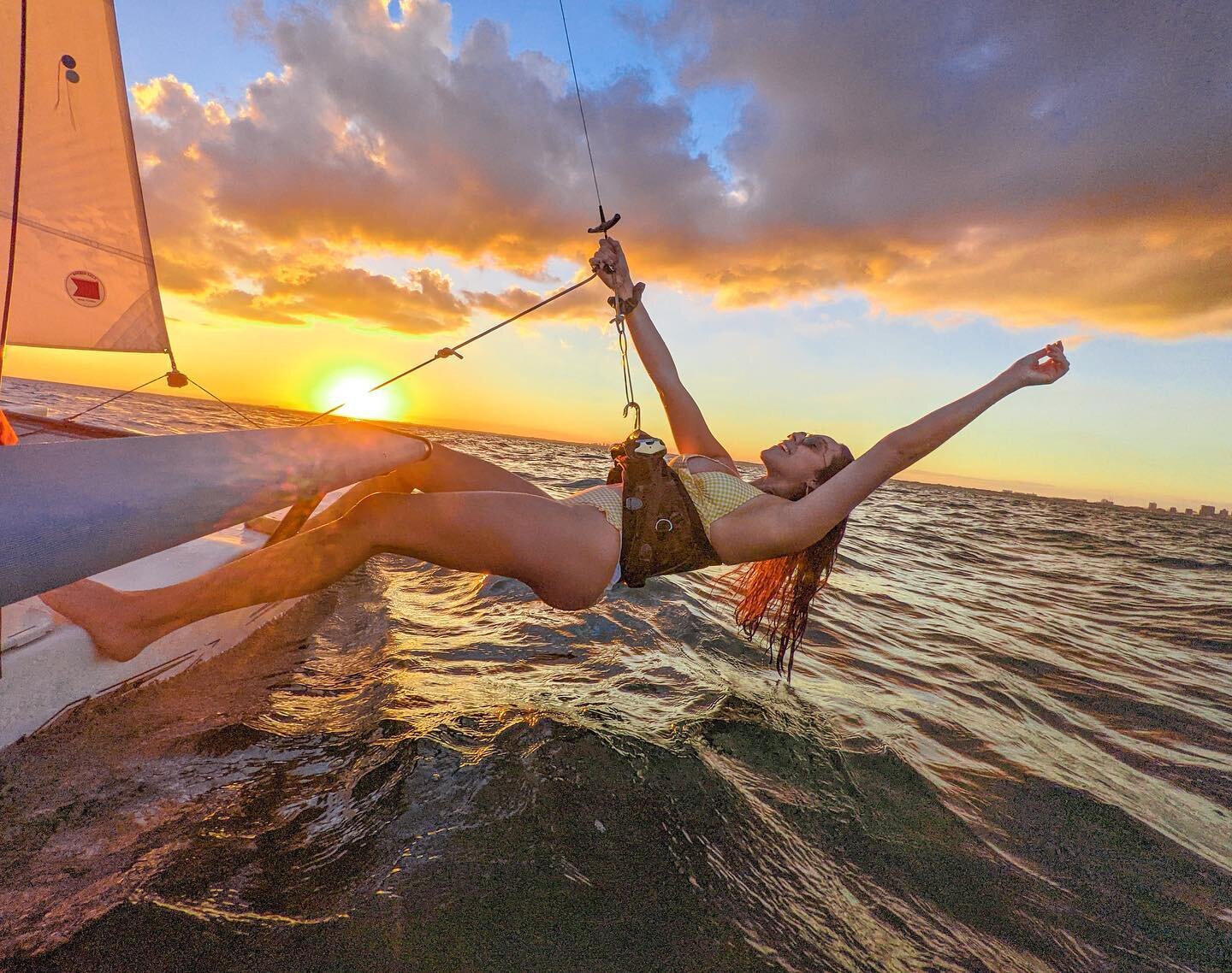 Yesterday&rsquo;s epic sunset @saltymiami 🌅 ⛵️Rated as the best social distance activity in Miami.
After the sun went down, we saw a pod of dolphins who followed us for a bit 🐬
The Biscayne Bay is full of magic, we need everybody to be aware of the