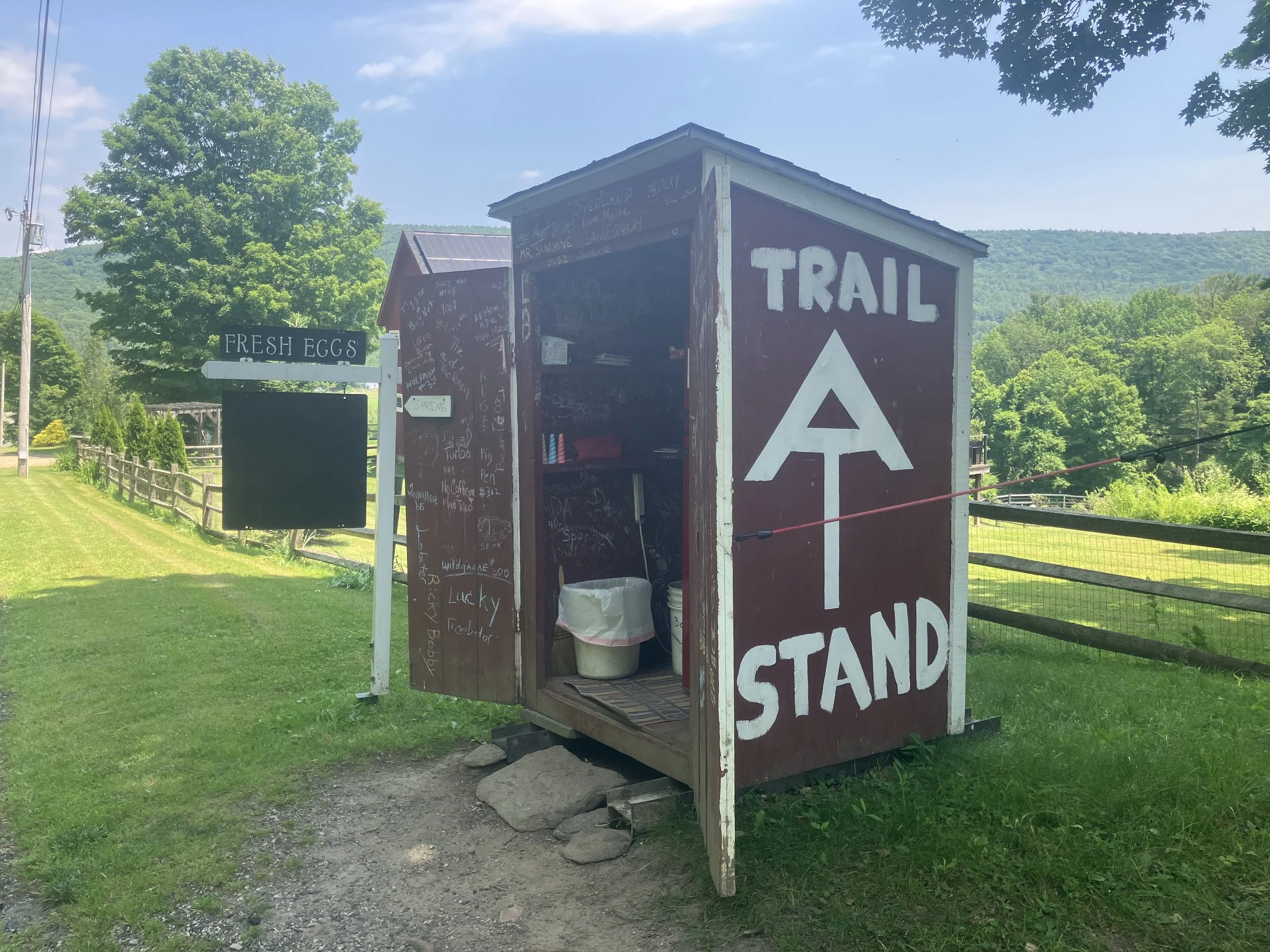 MA_TrailStand.jpeg